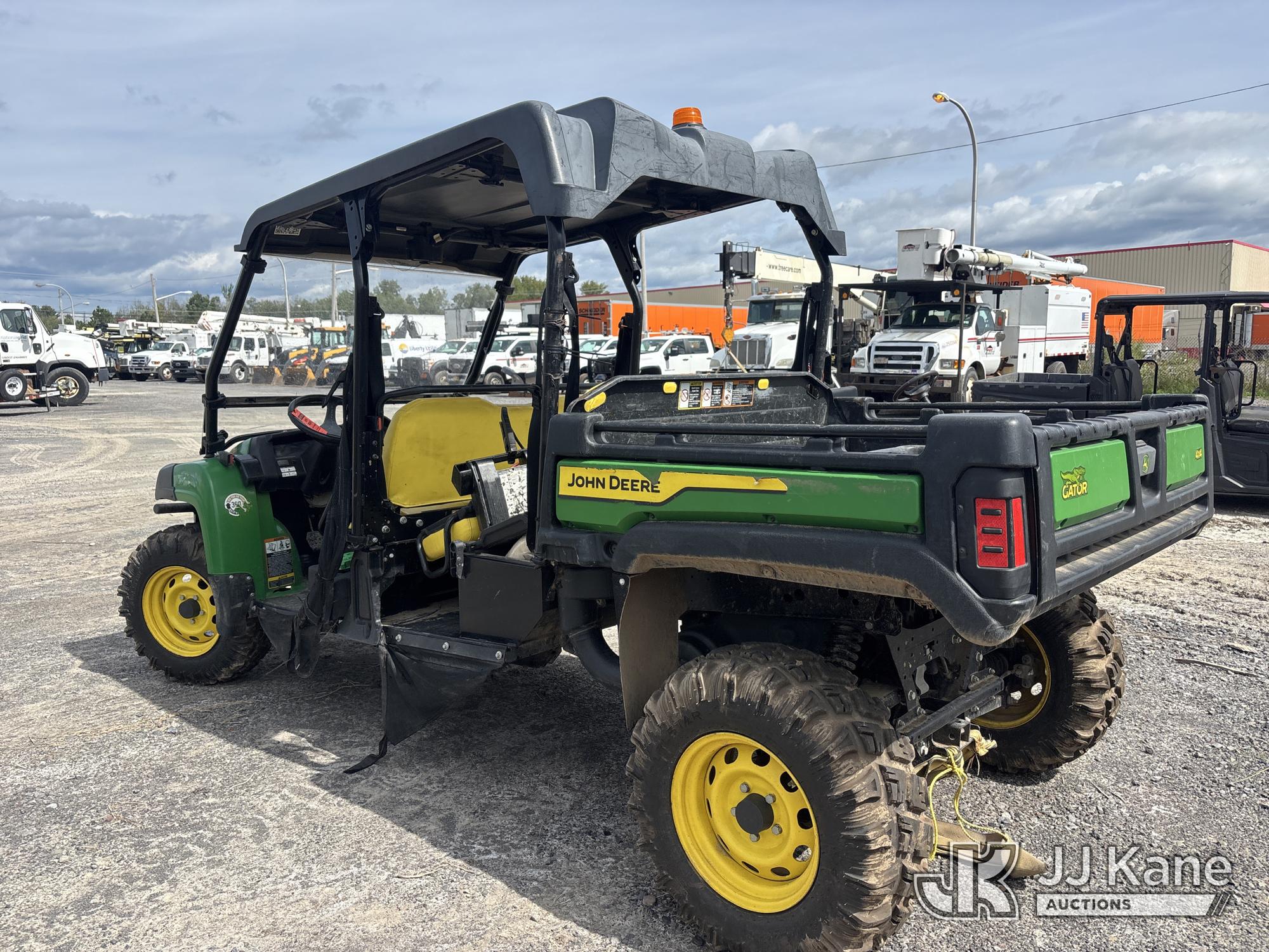 2022 John Deere XUV855MS4