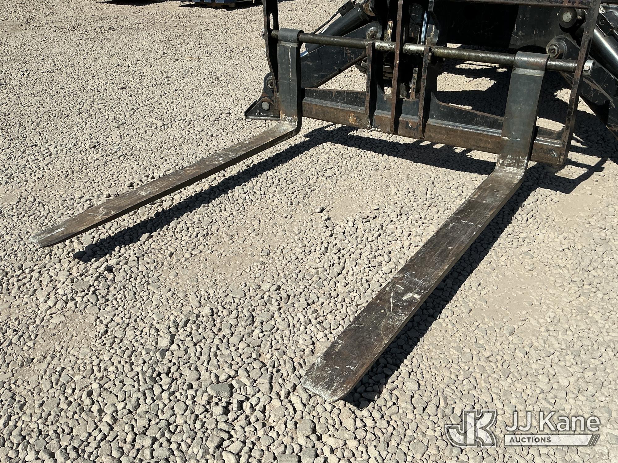 2018 JLG 1255