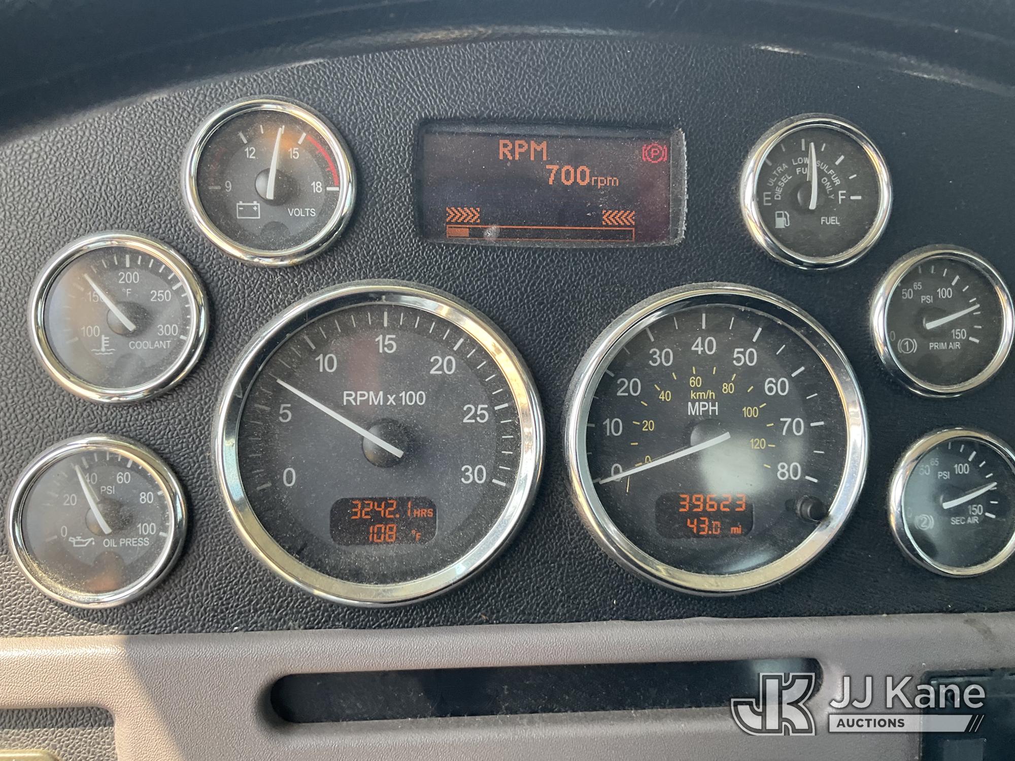2012 Peterbilt 384
