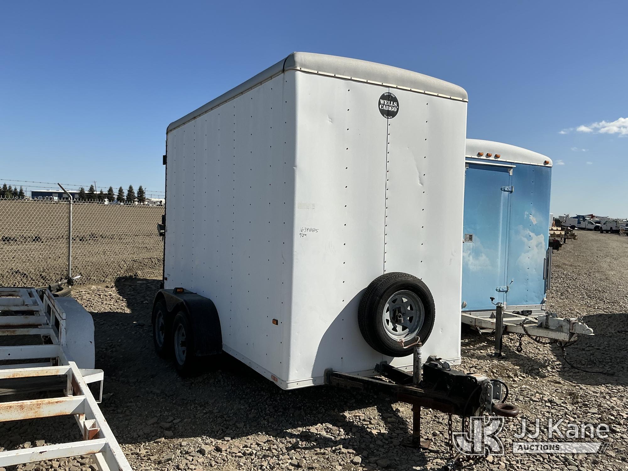 2000 Wells Cargo TW122