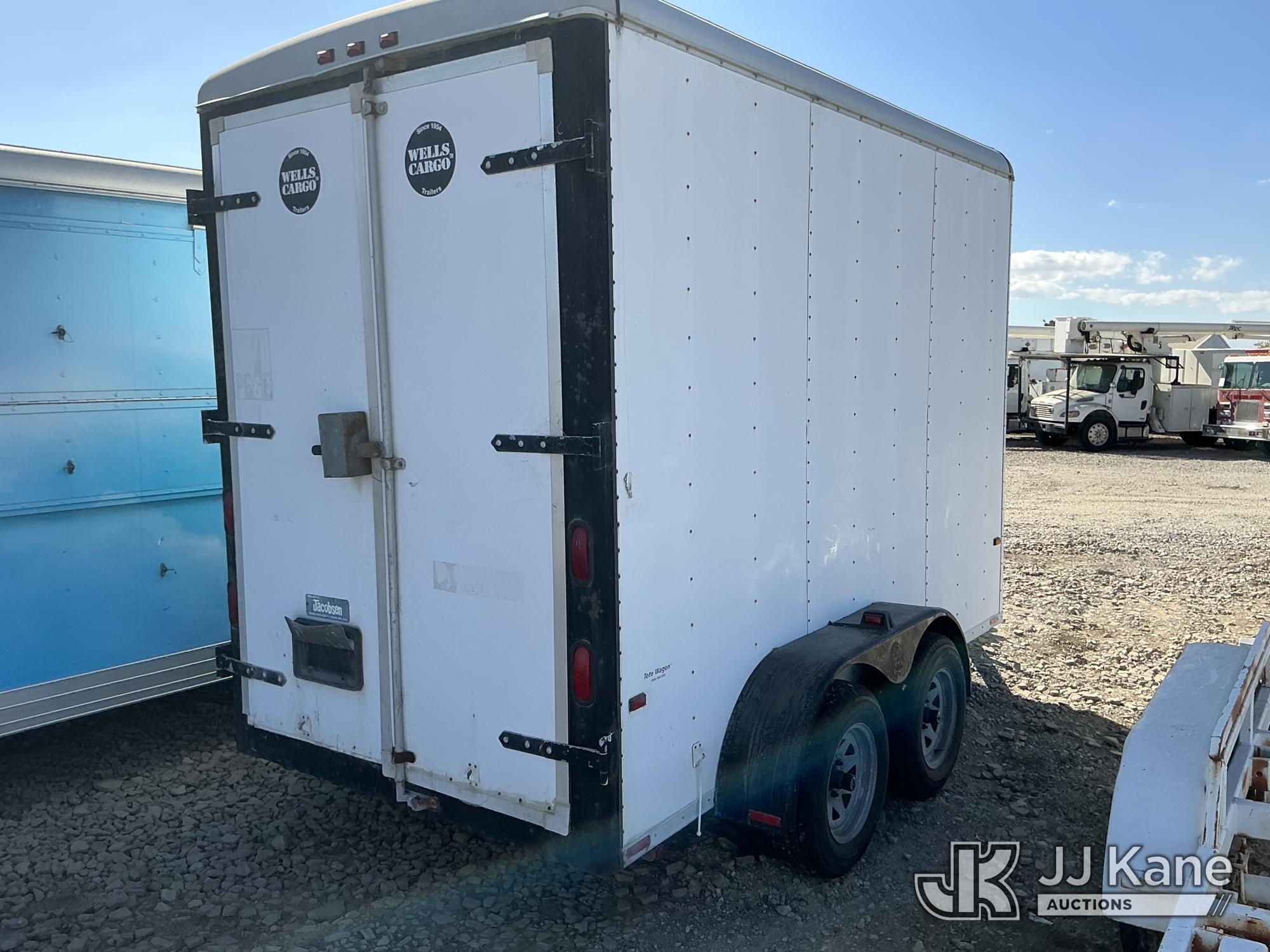 2000 Wells Cargo TW122