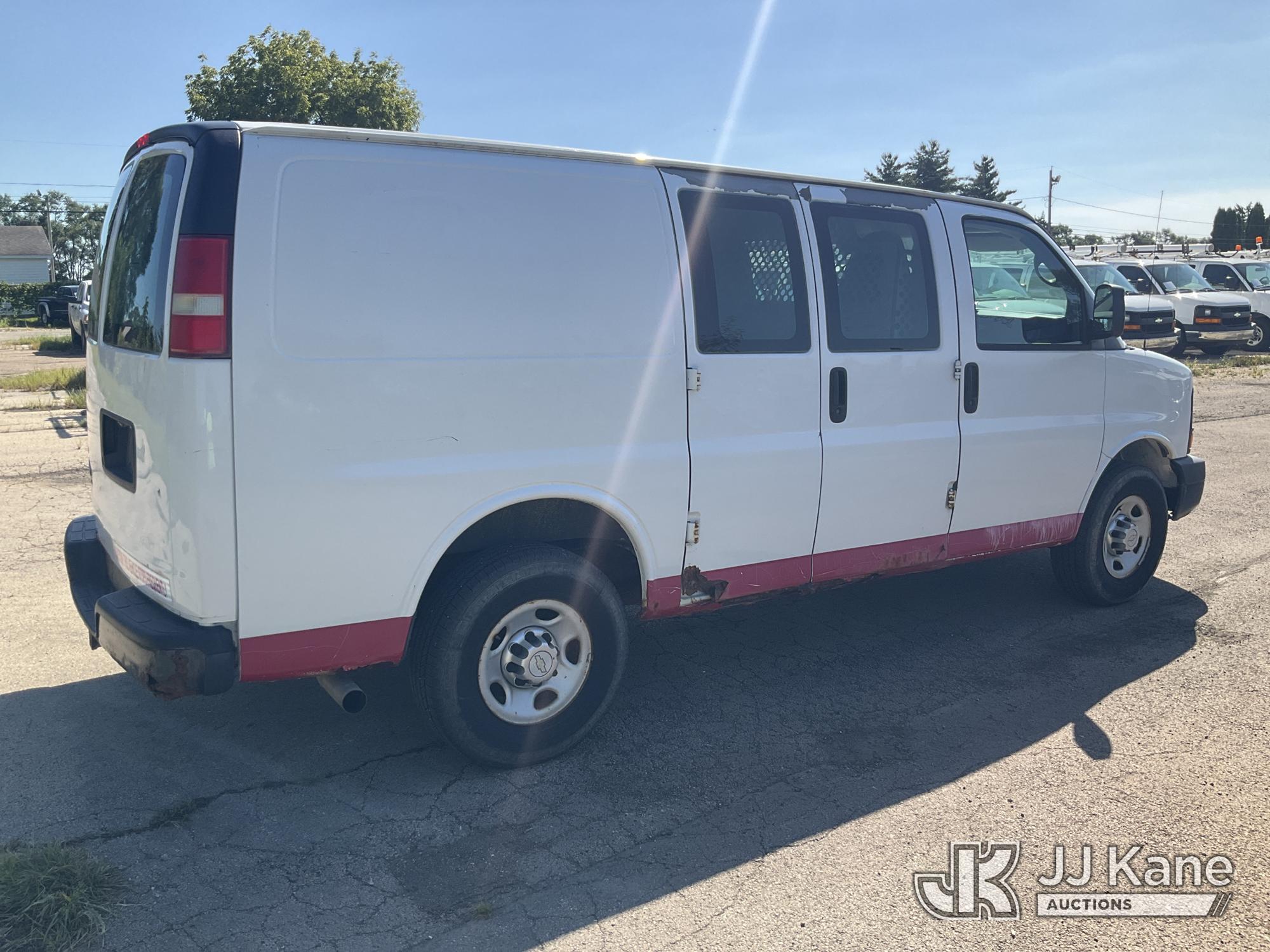 2011 Chevrolet EXPRESS 2500