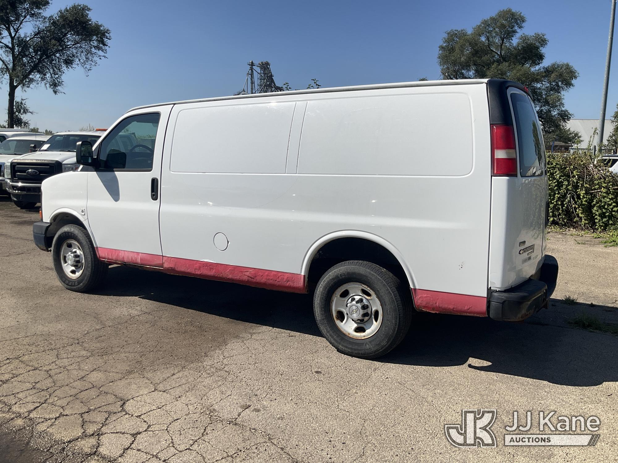 2011 Chevrolet EXPRESS 2500