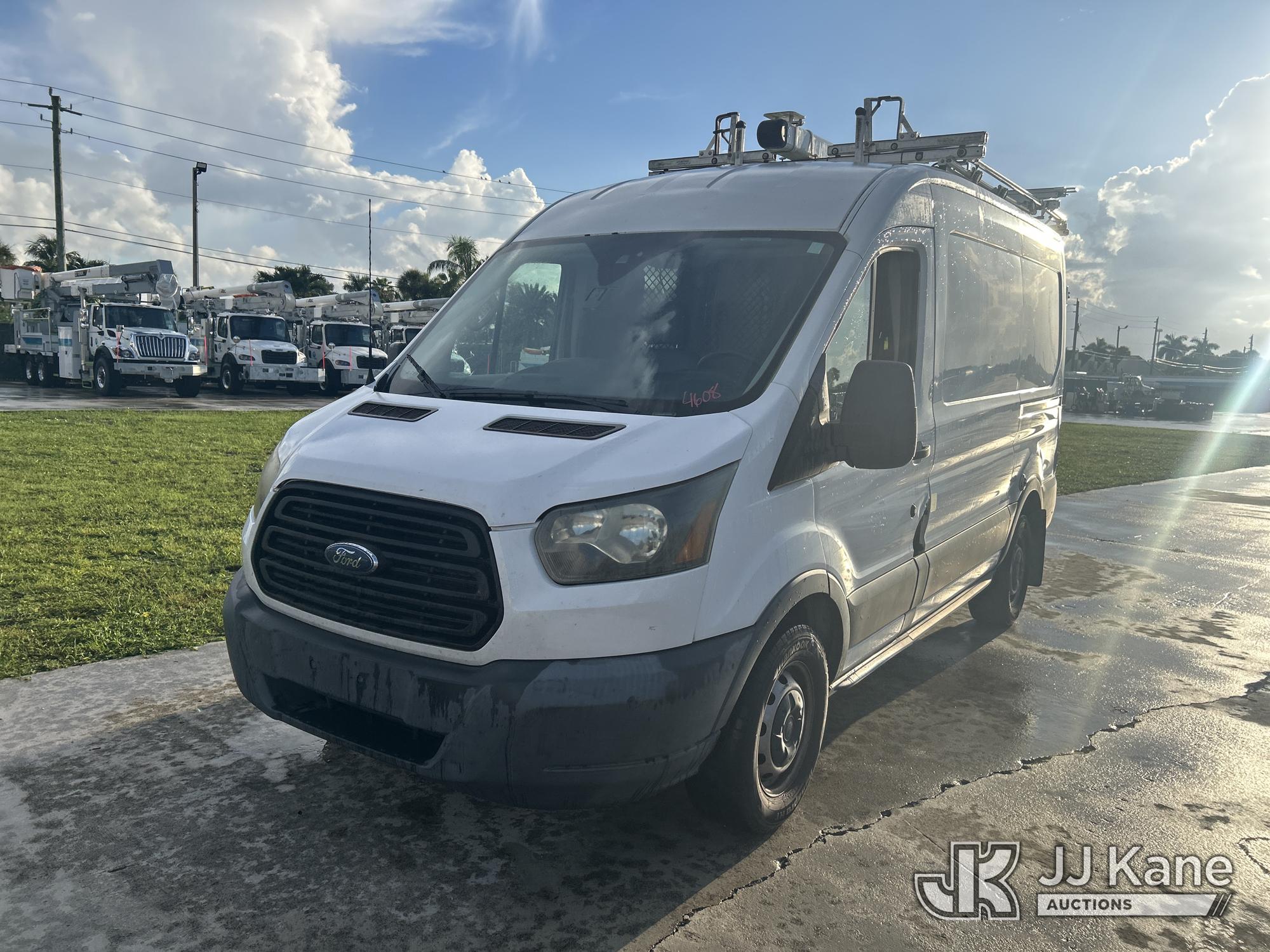 Photo of 2015 Ford Transit-250