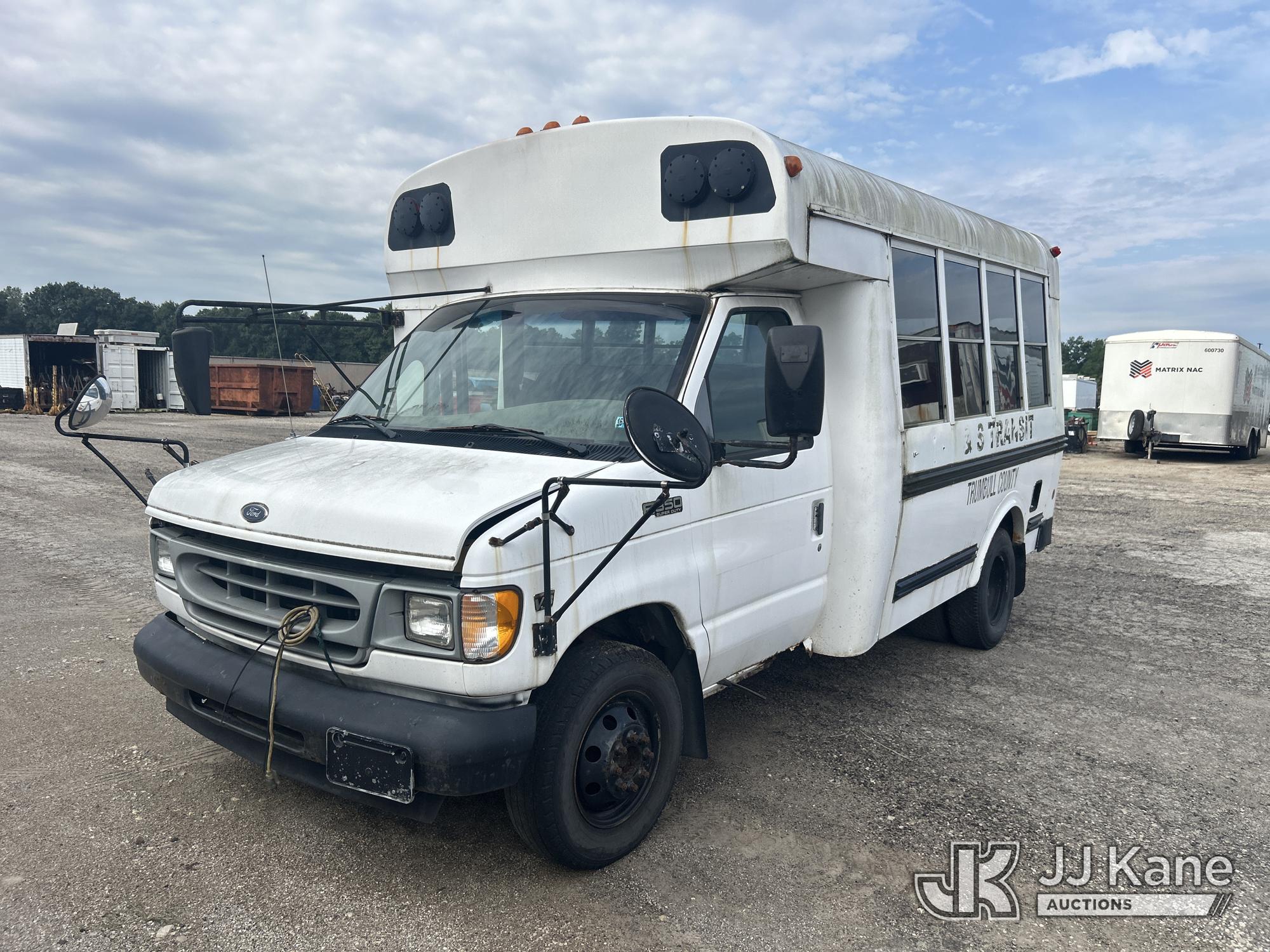 Photo of 2002 Ford Econoline