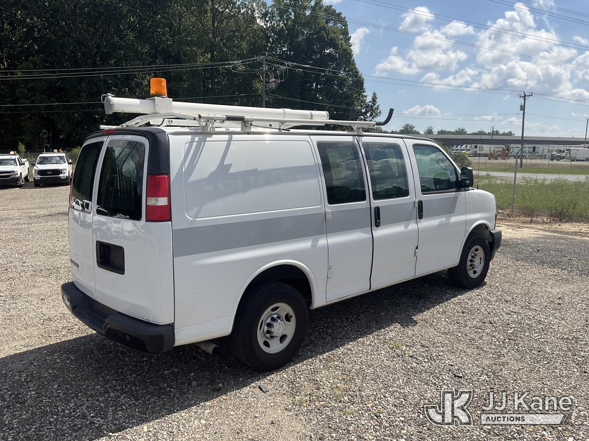 2018 Chevrolet EXPRESS 2500