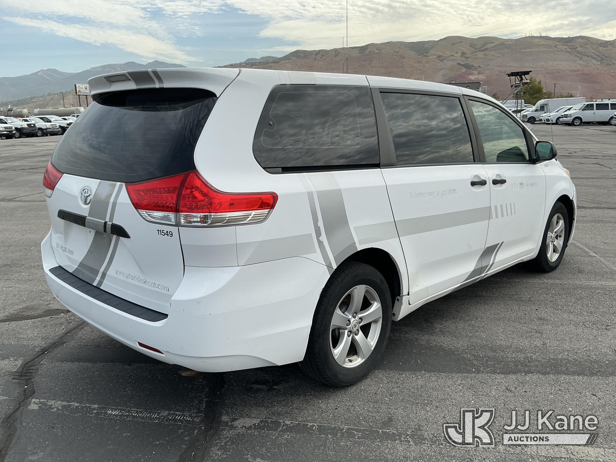 2011 Toyota SIENNA