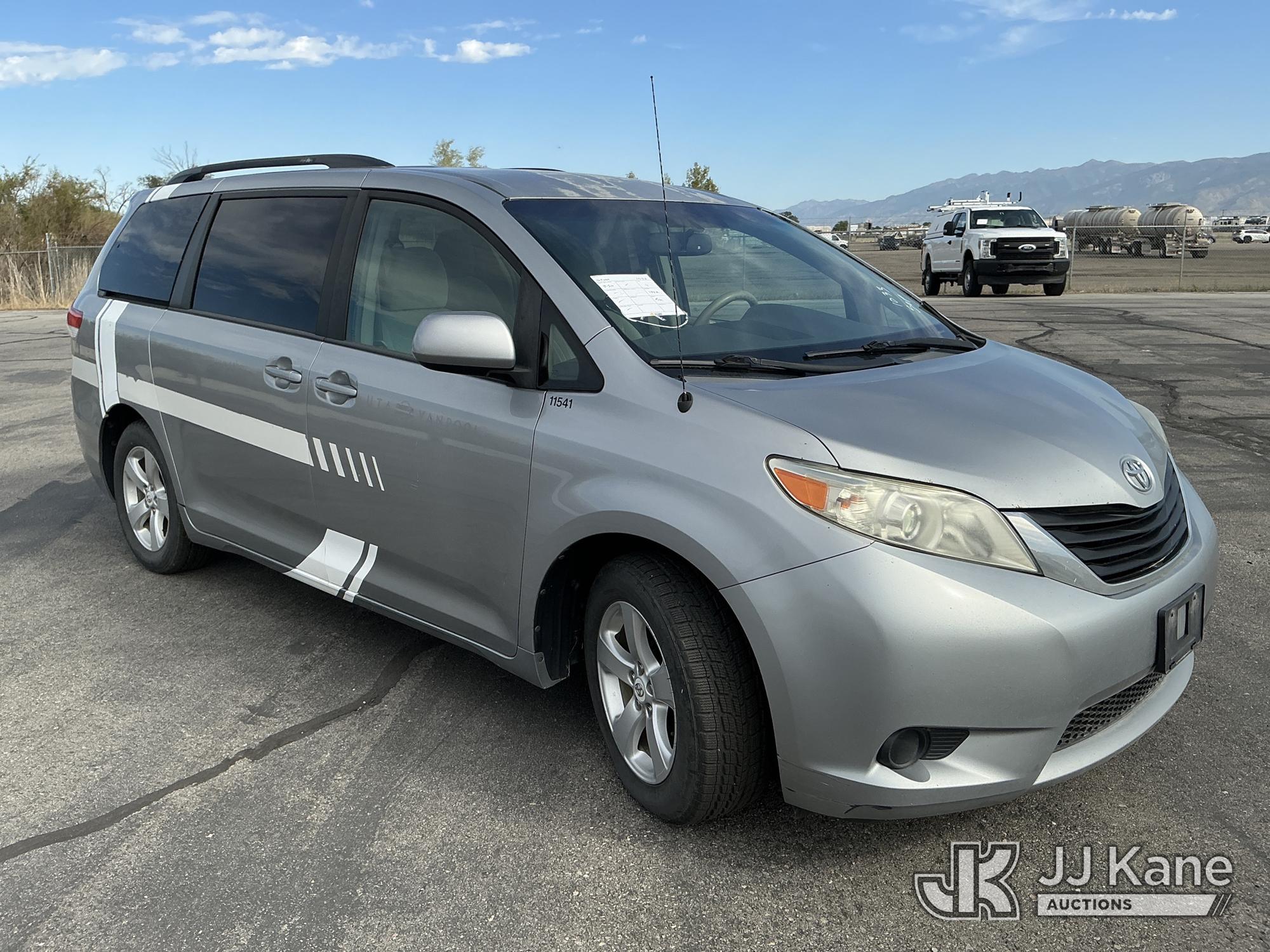 2011 Toyota SIENNA