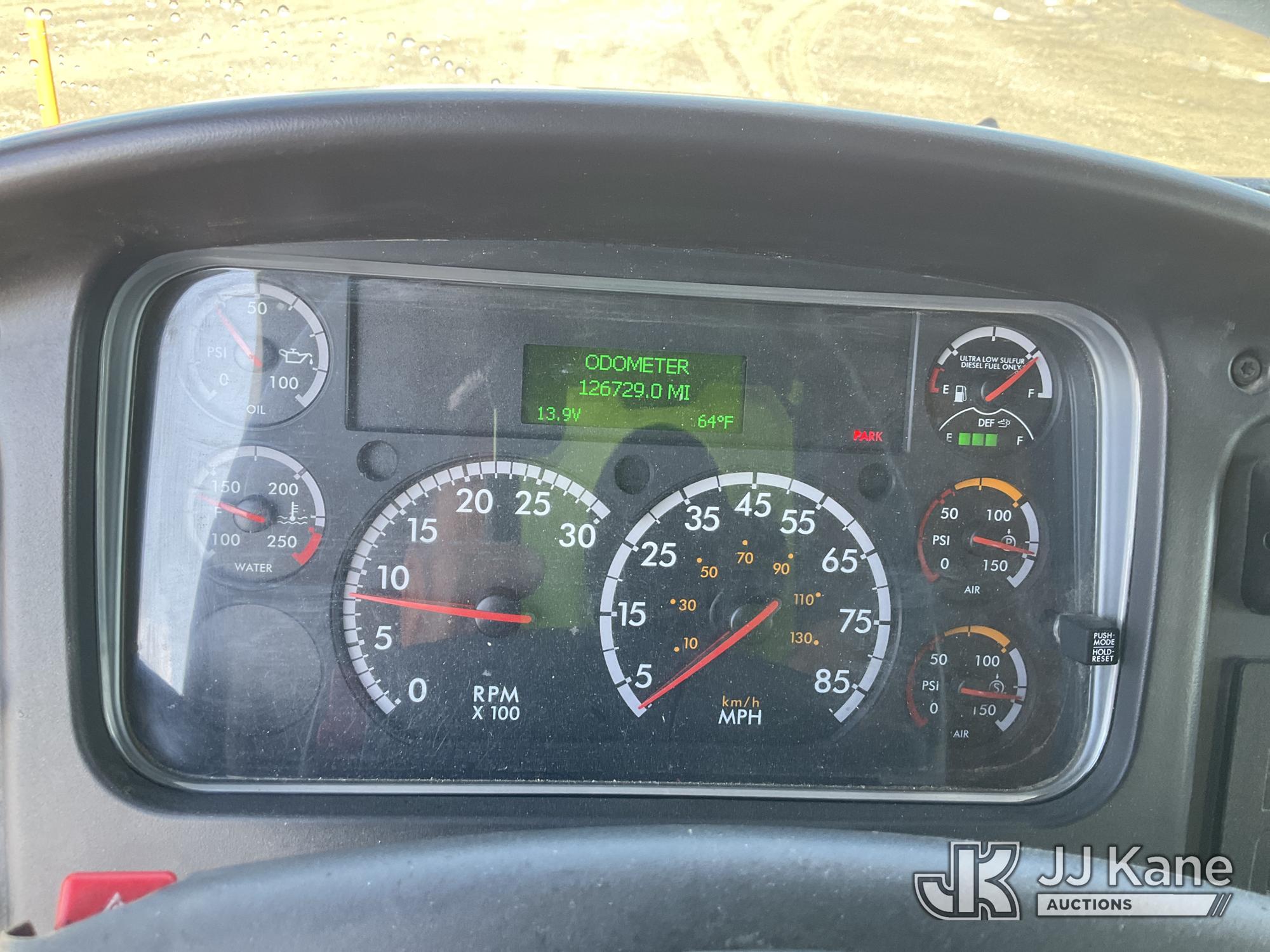 2017 Freightliner M2-106
