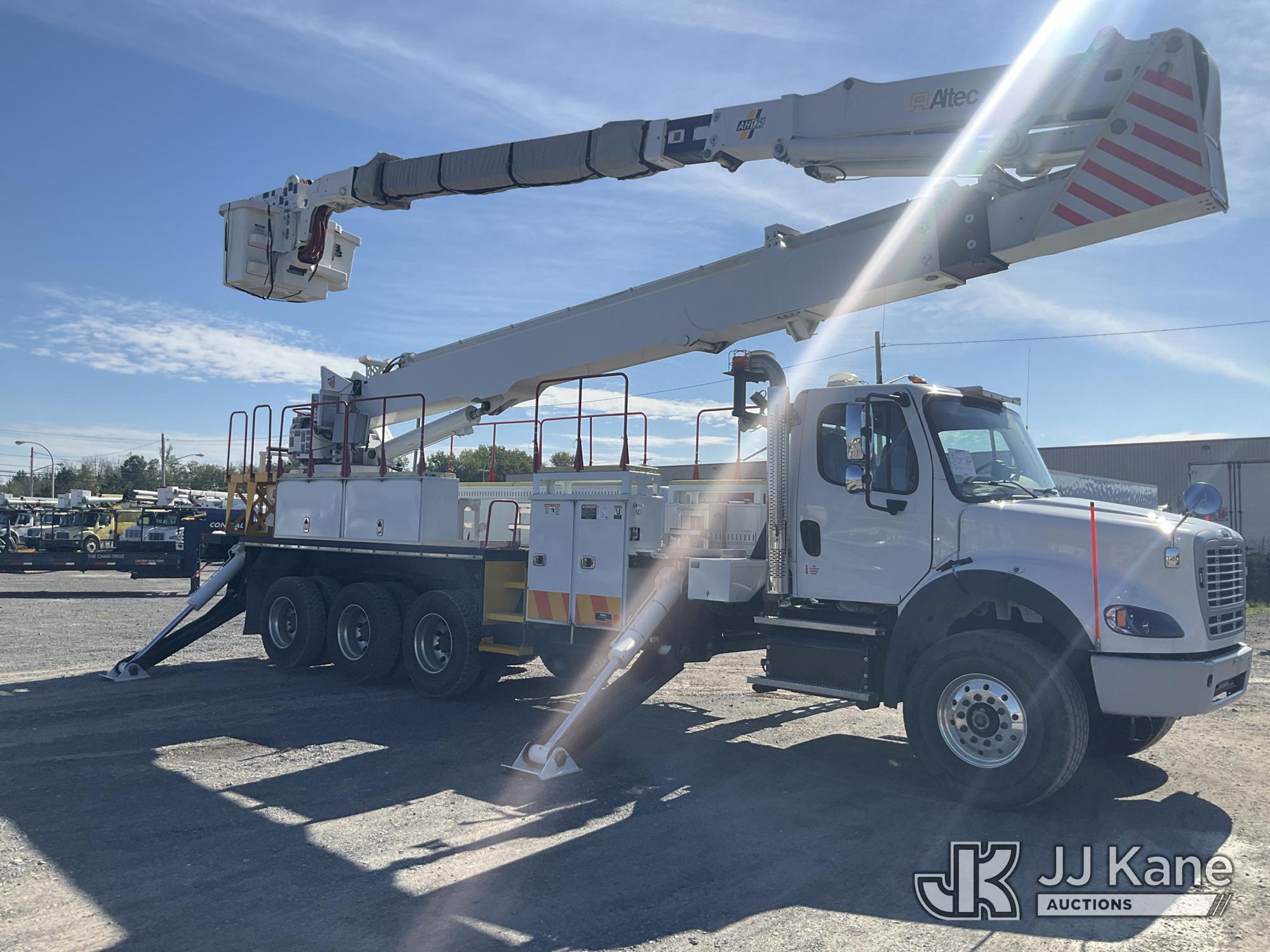 2021 Freightliner M2-112