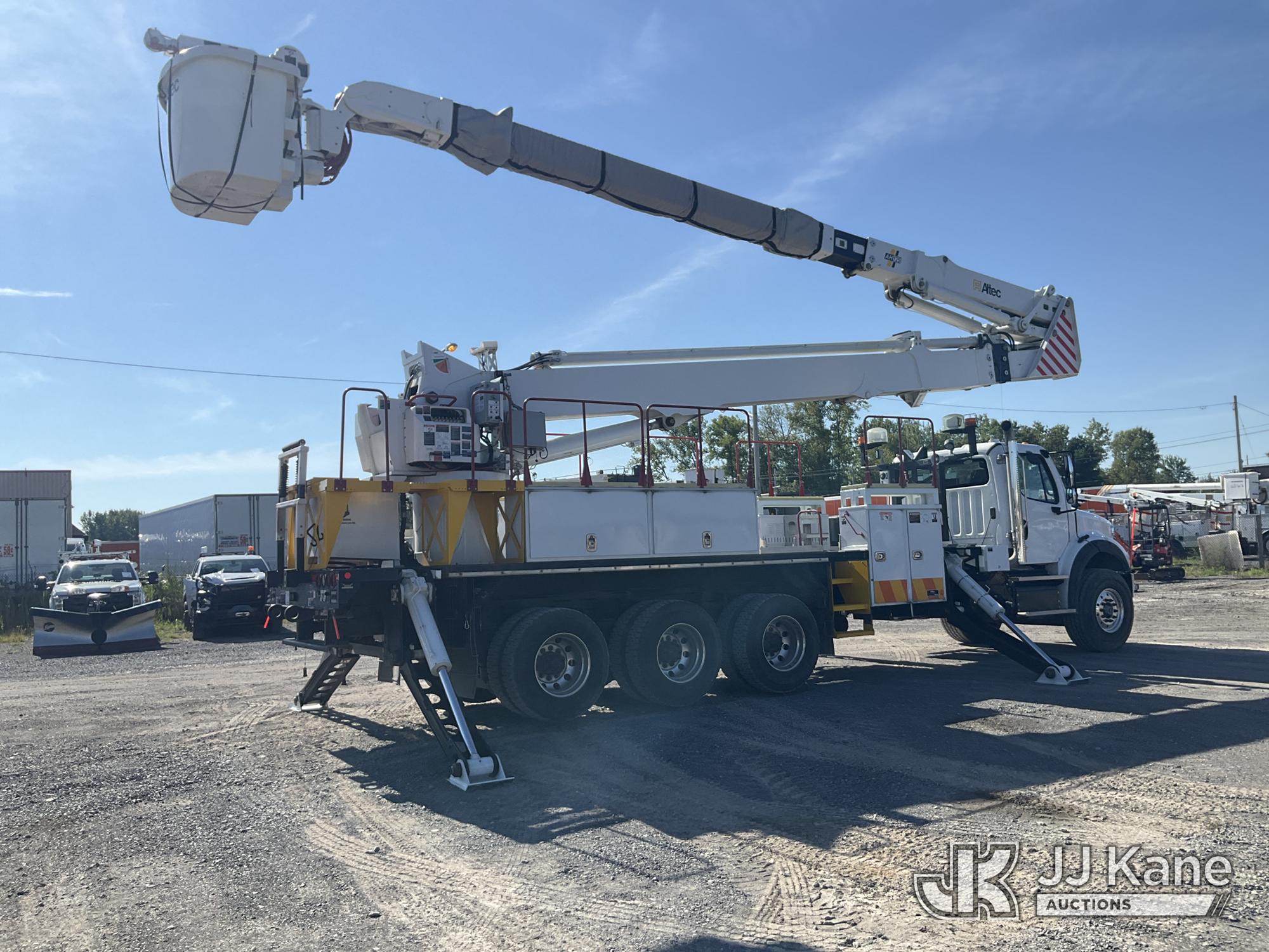 2021 Freightliner M2-112