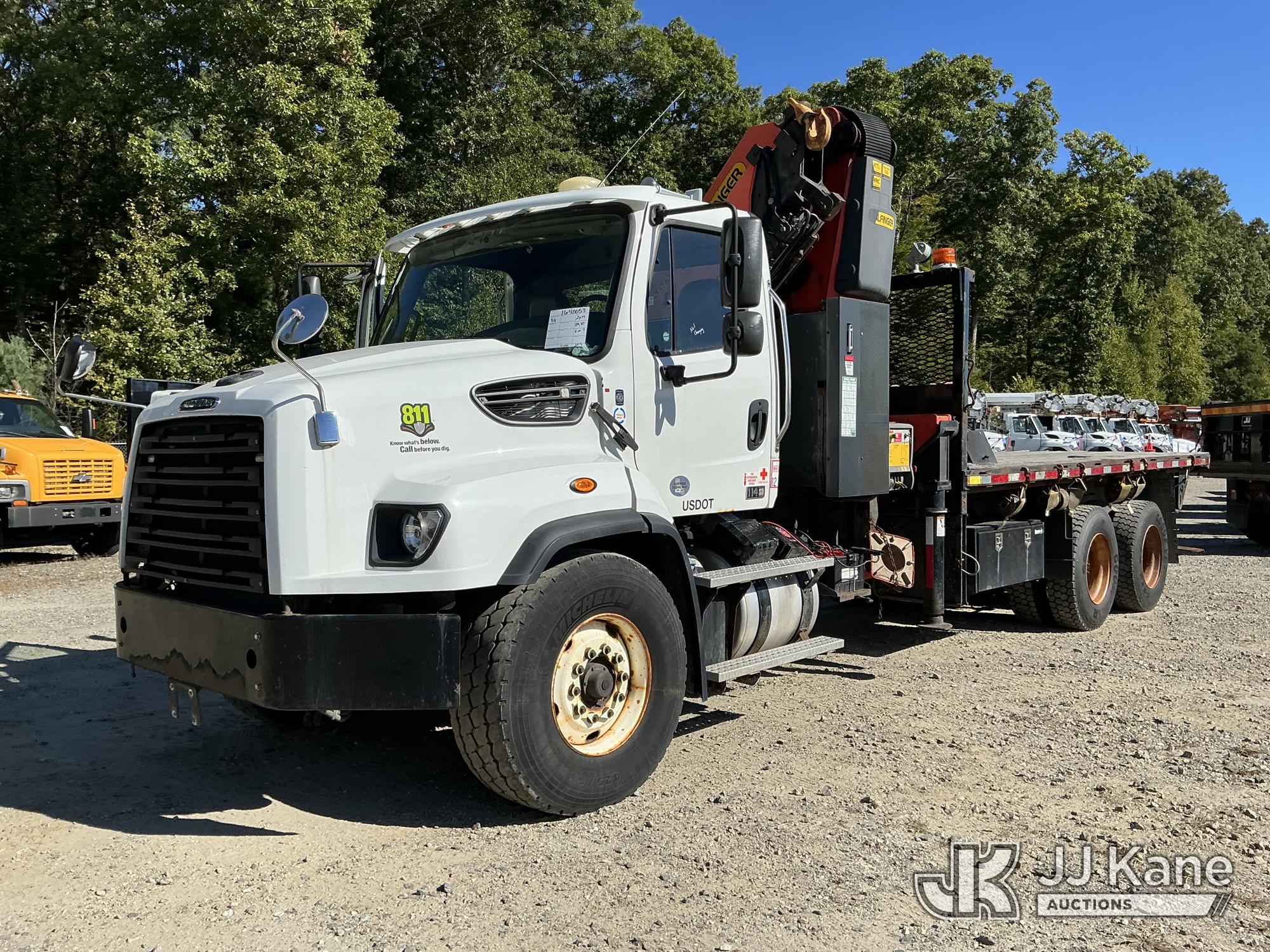 2017 Freightliner 114SD