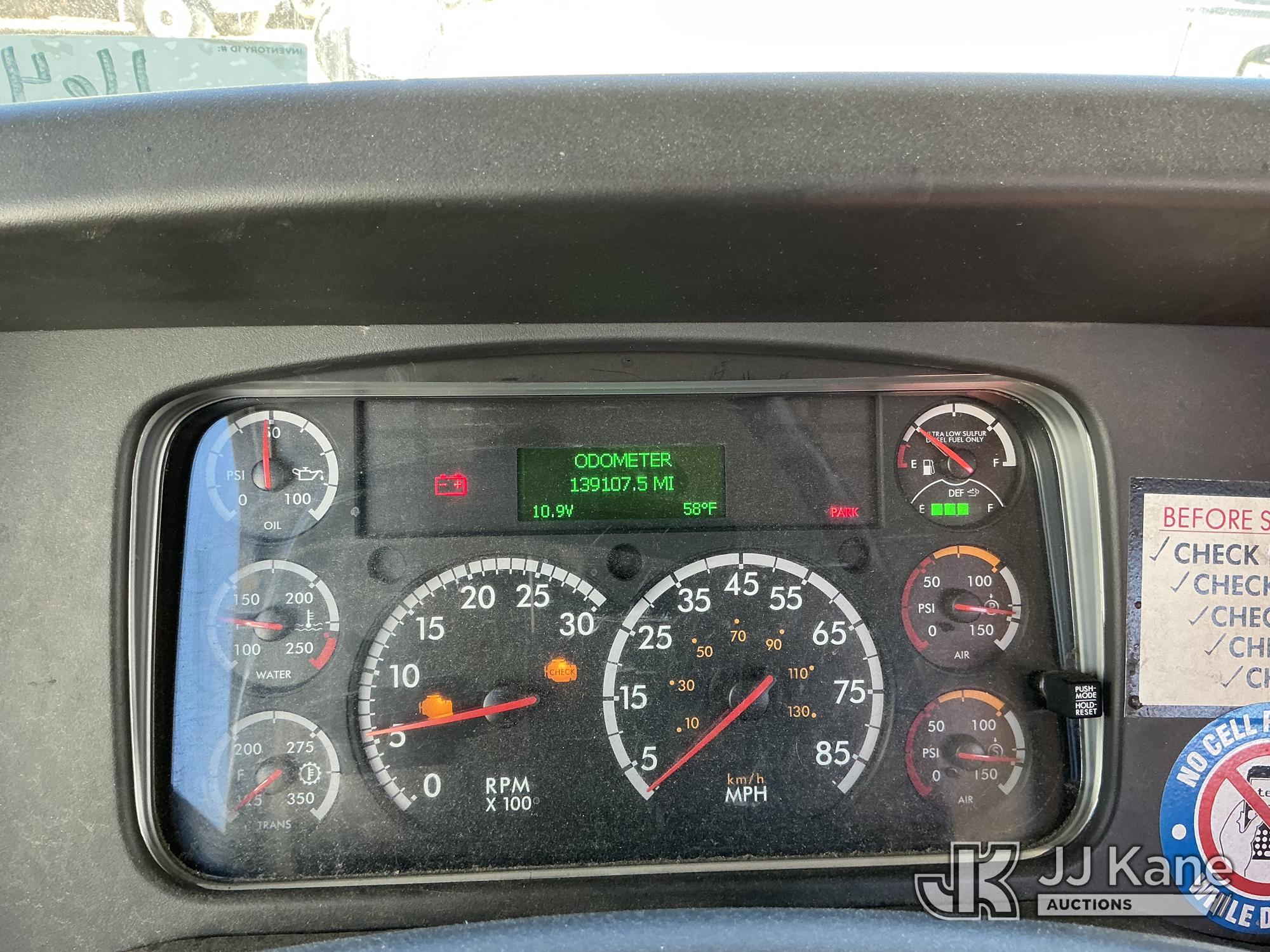 2017 Freightliner 114SD