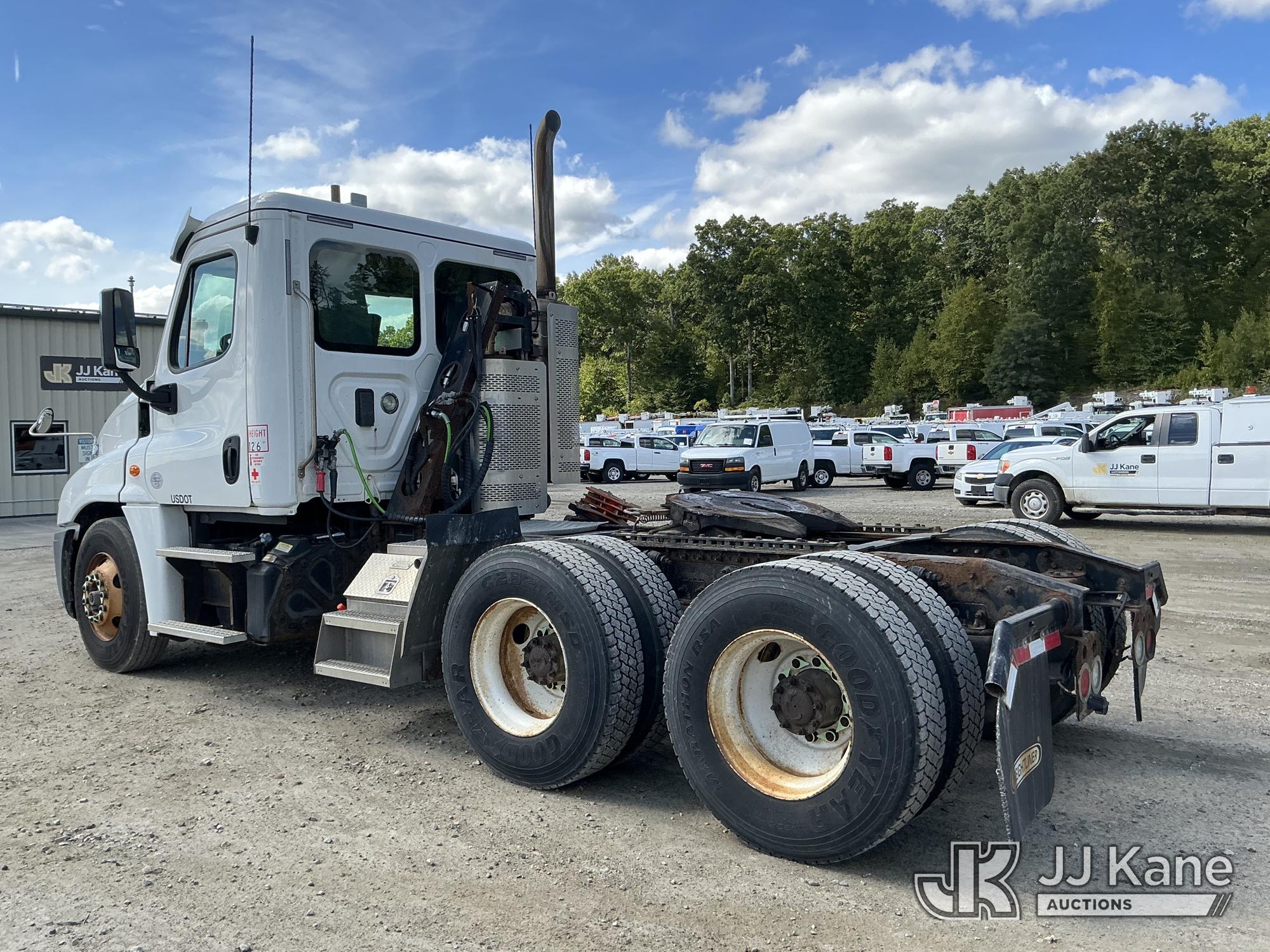 2017 Freightliner Cascadia 125