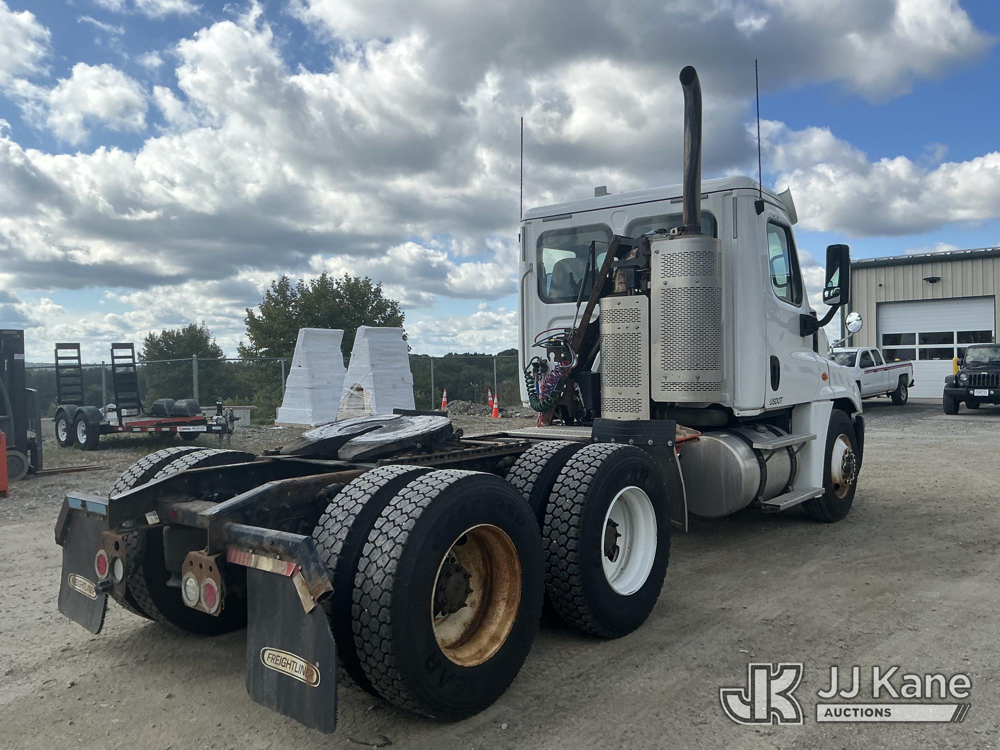2017 Freightliner Cascadia 125