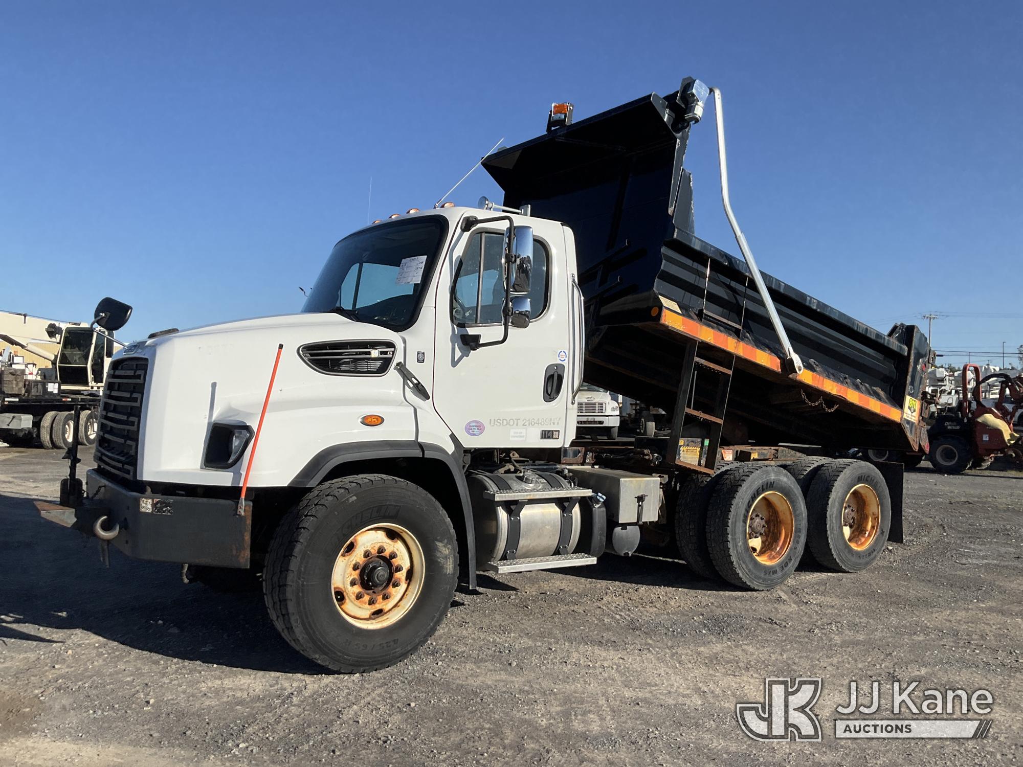 2016 Freightliner 114SD