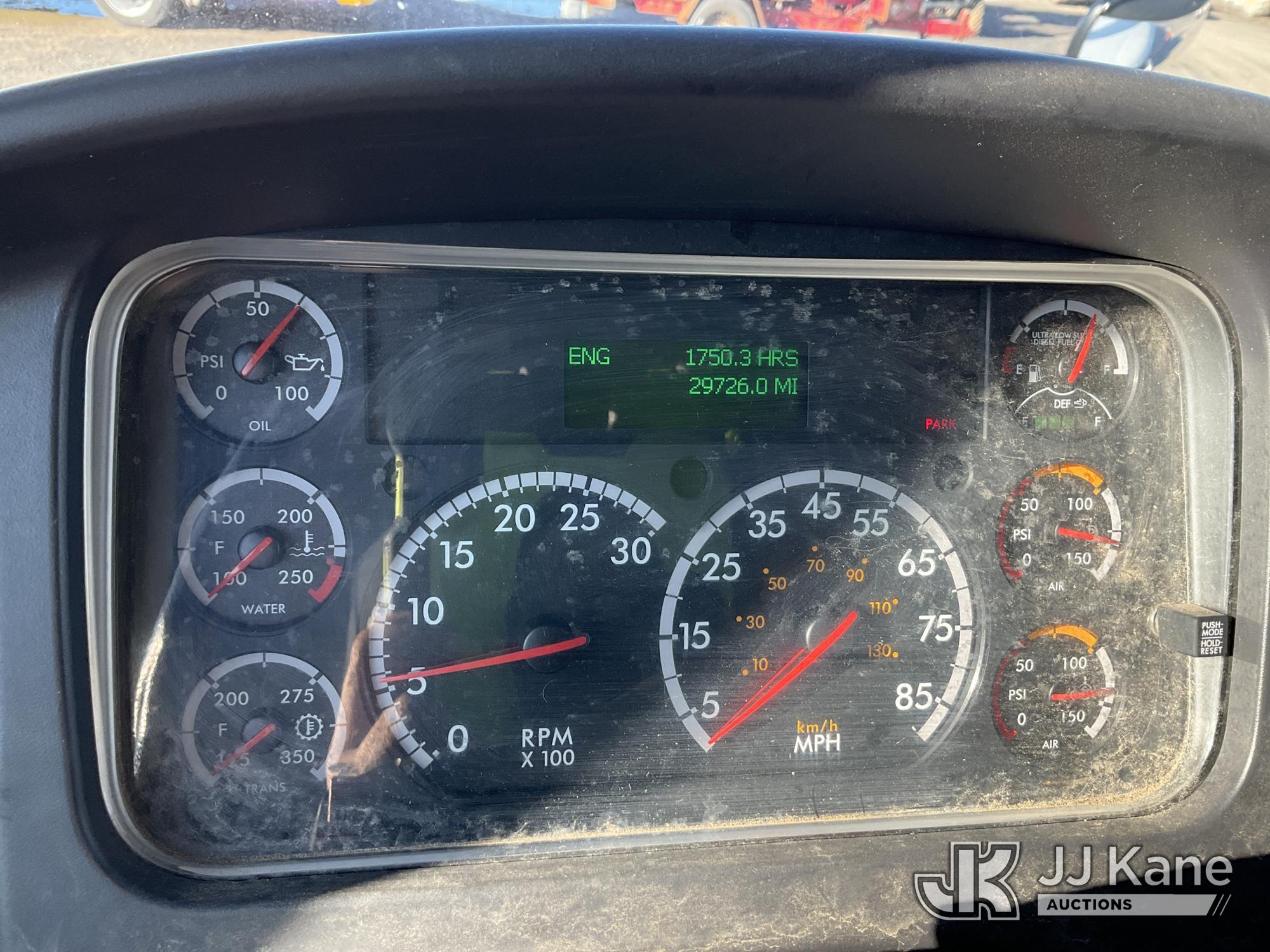 2016 Freightliner 114SD