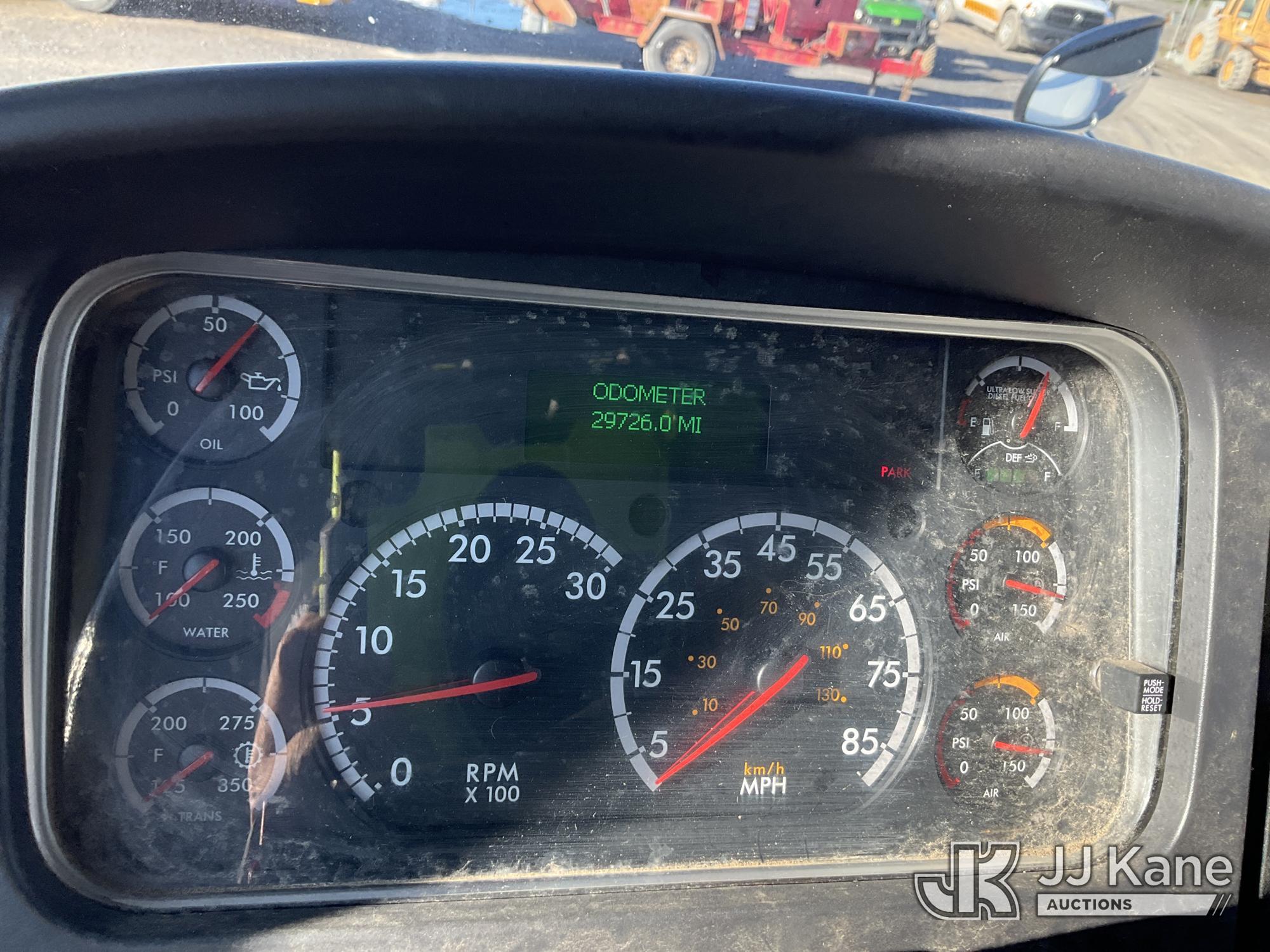 2016 Freightliner 114SD