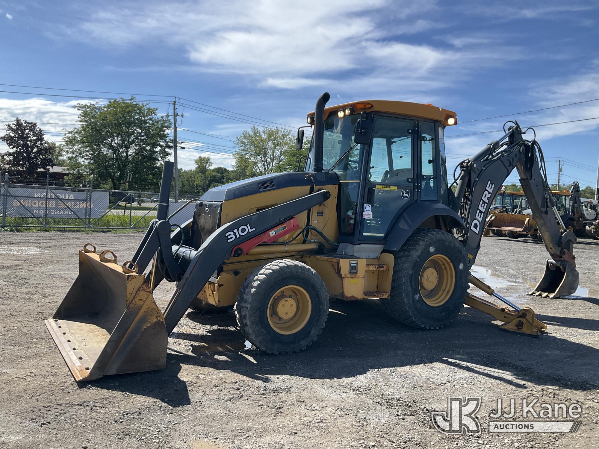 2017 John Deere 310L