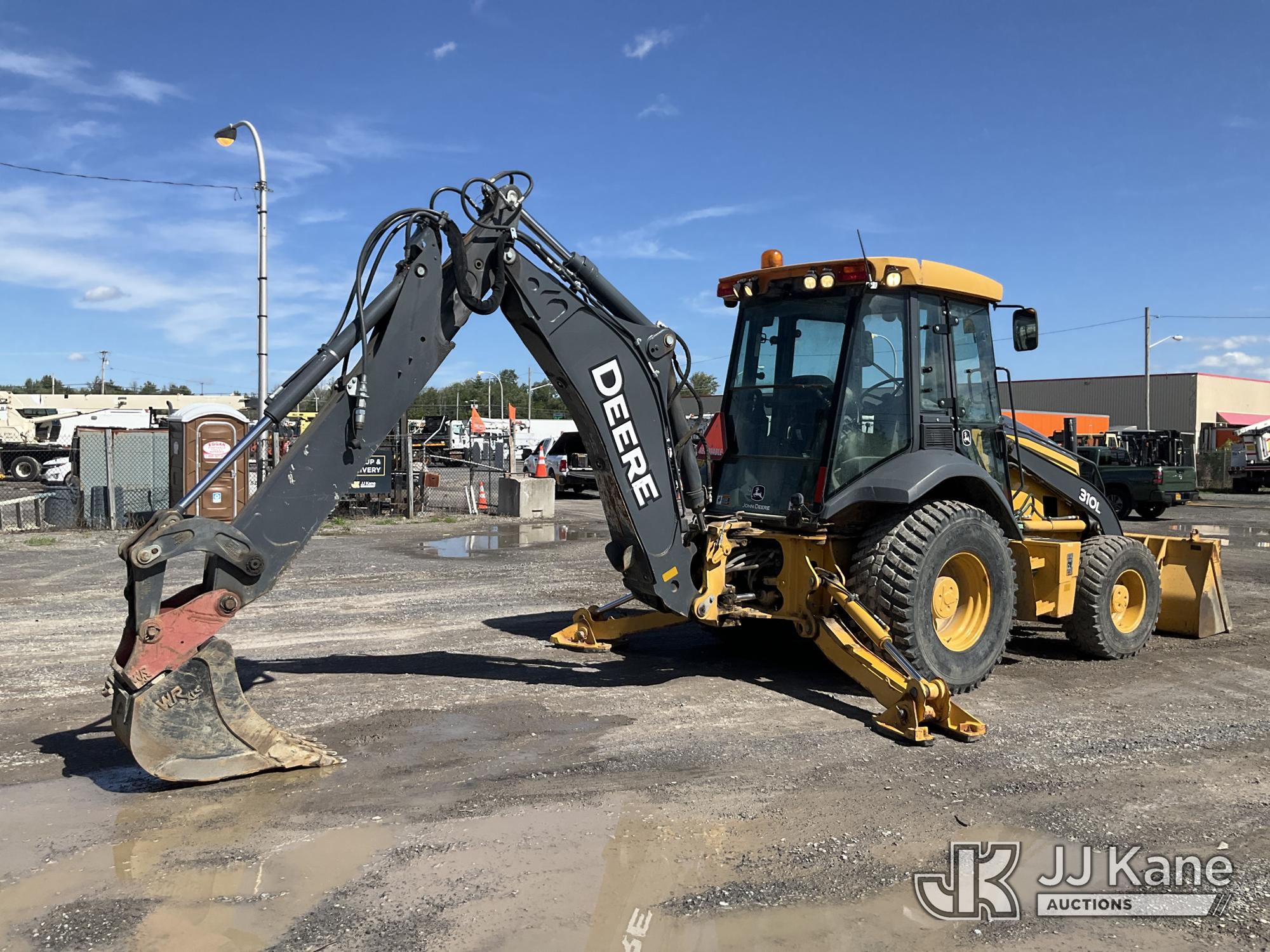 2017 John Deere 310L