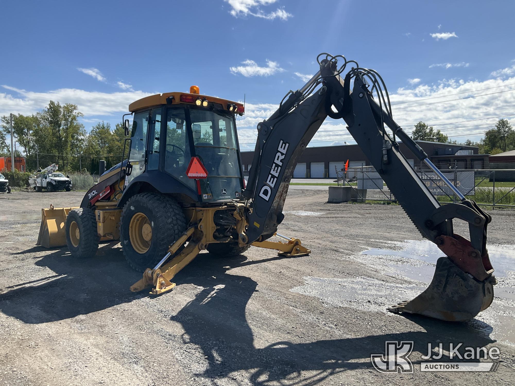 2017 John Deere 310L
