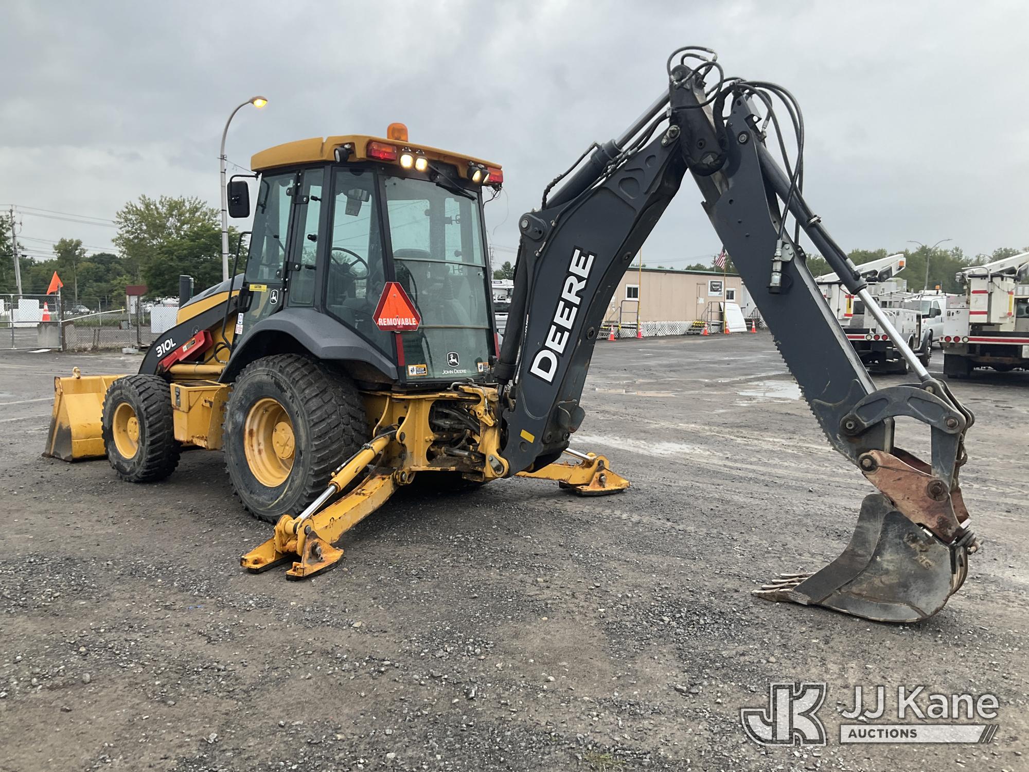 2017 John Deere 310L