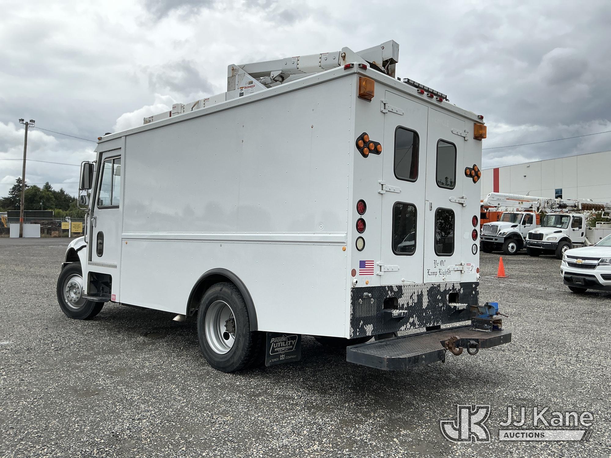 2004 International 3800