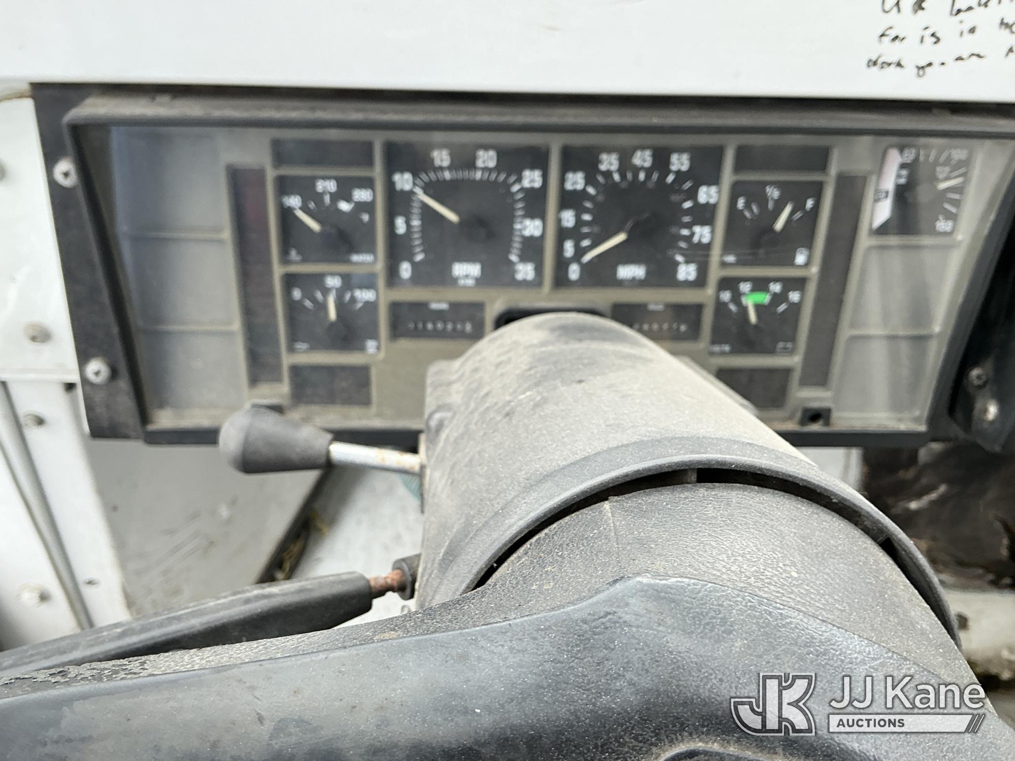 2004 International 3800