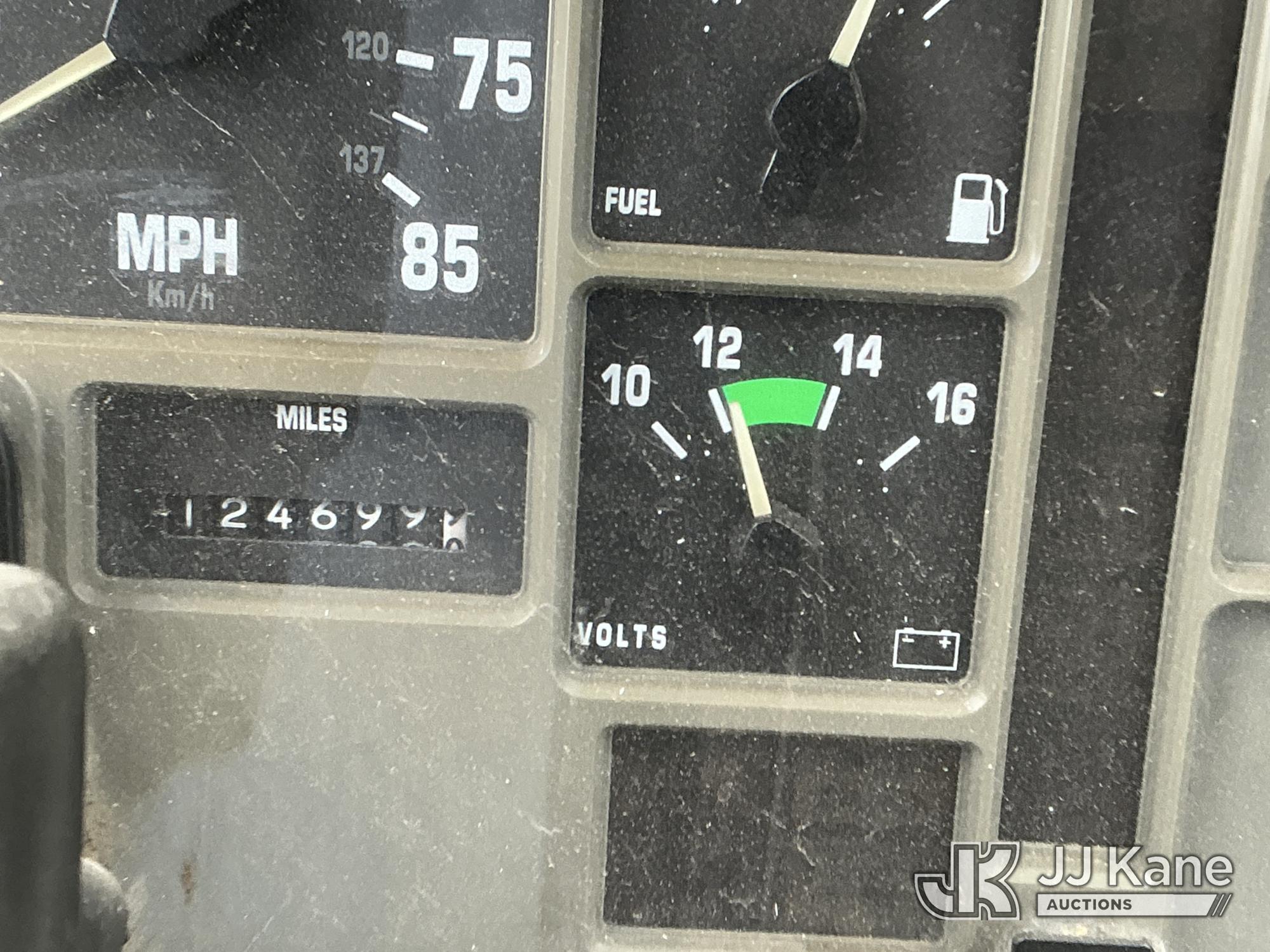 2004 International 3800