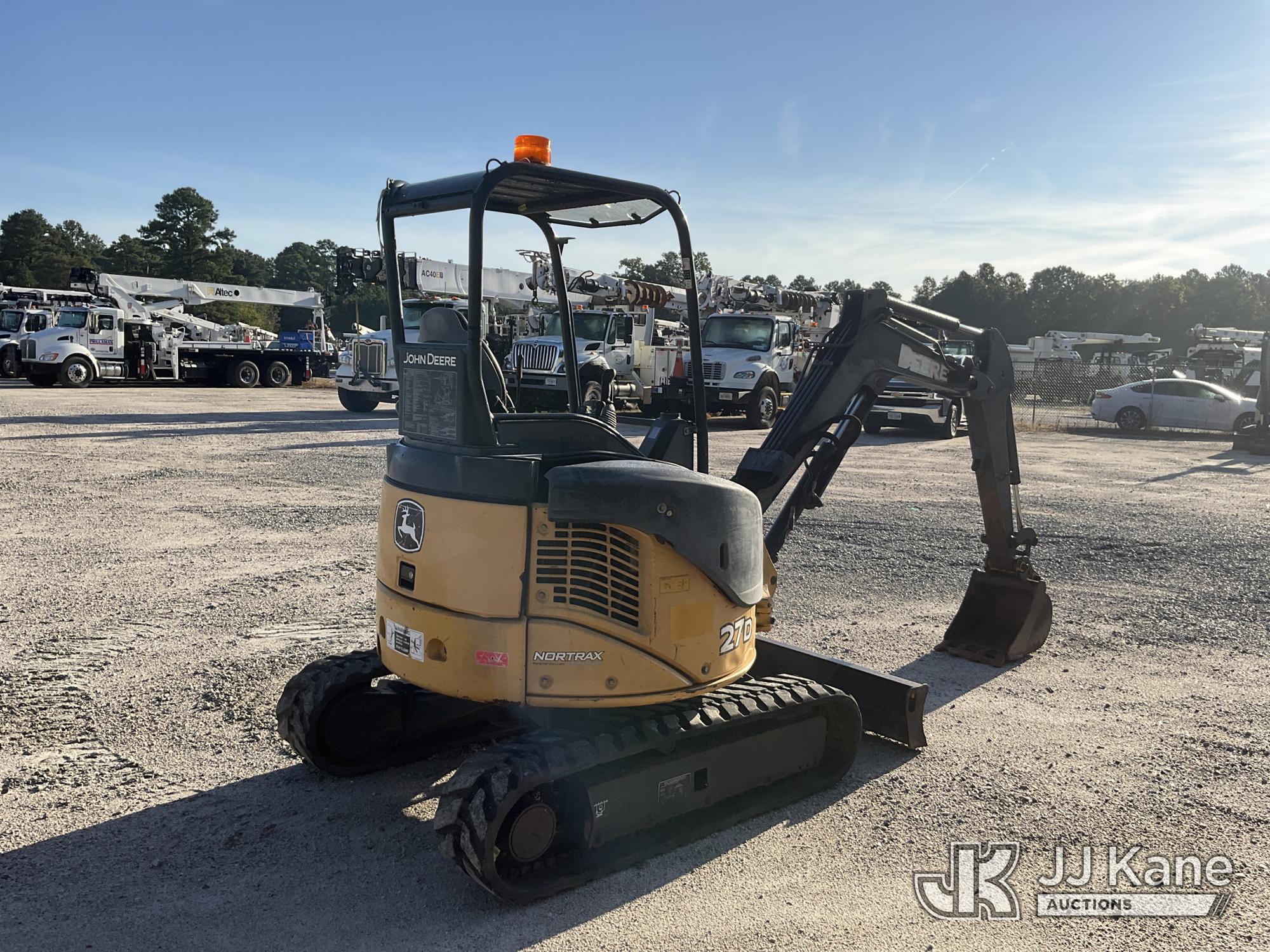 2015 John Deere 27D