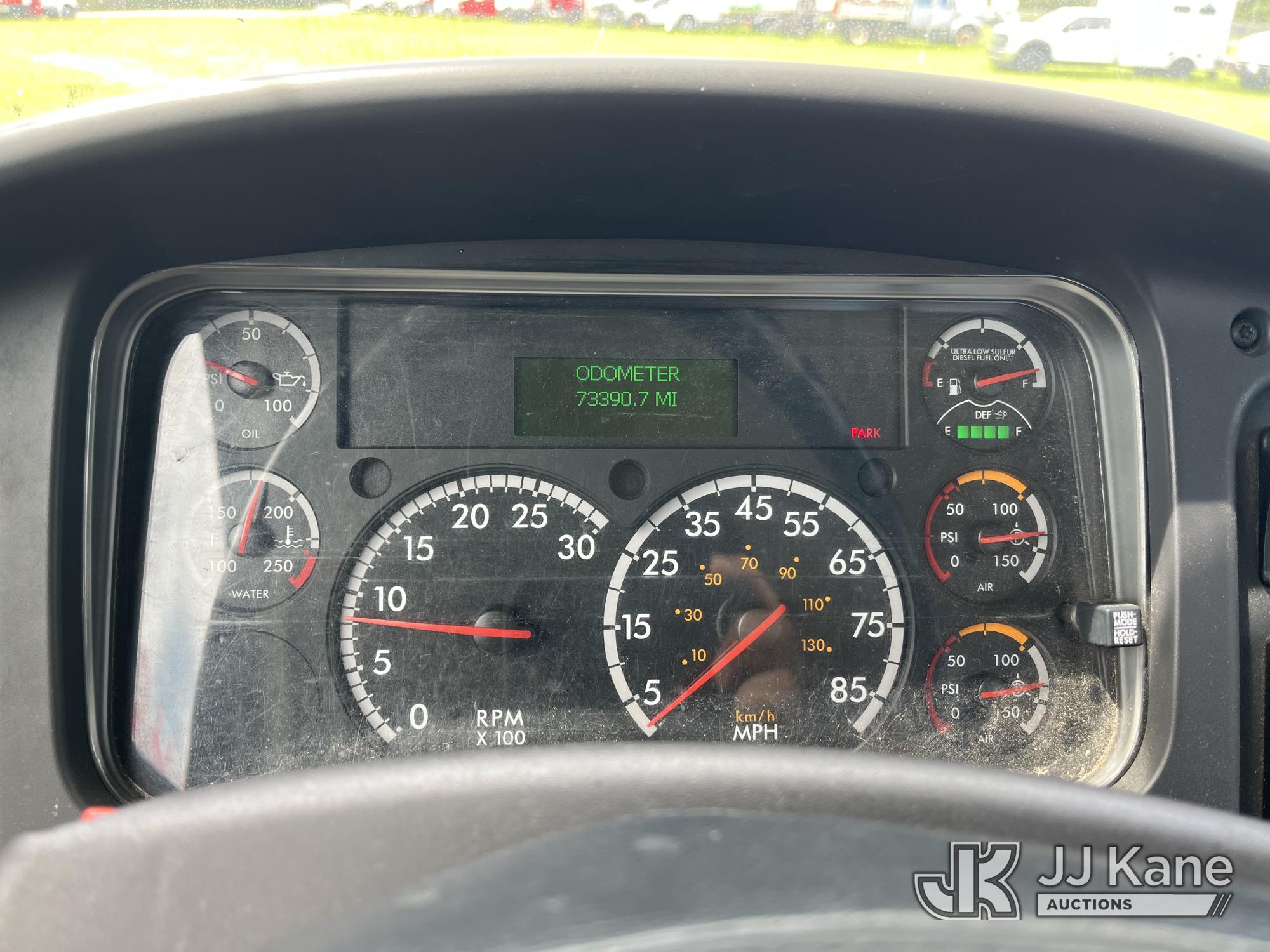 2016 Freightliner M2 106