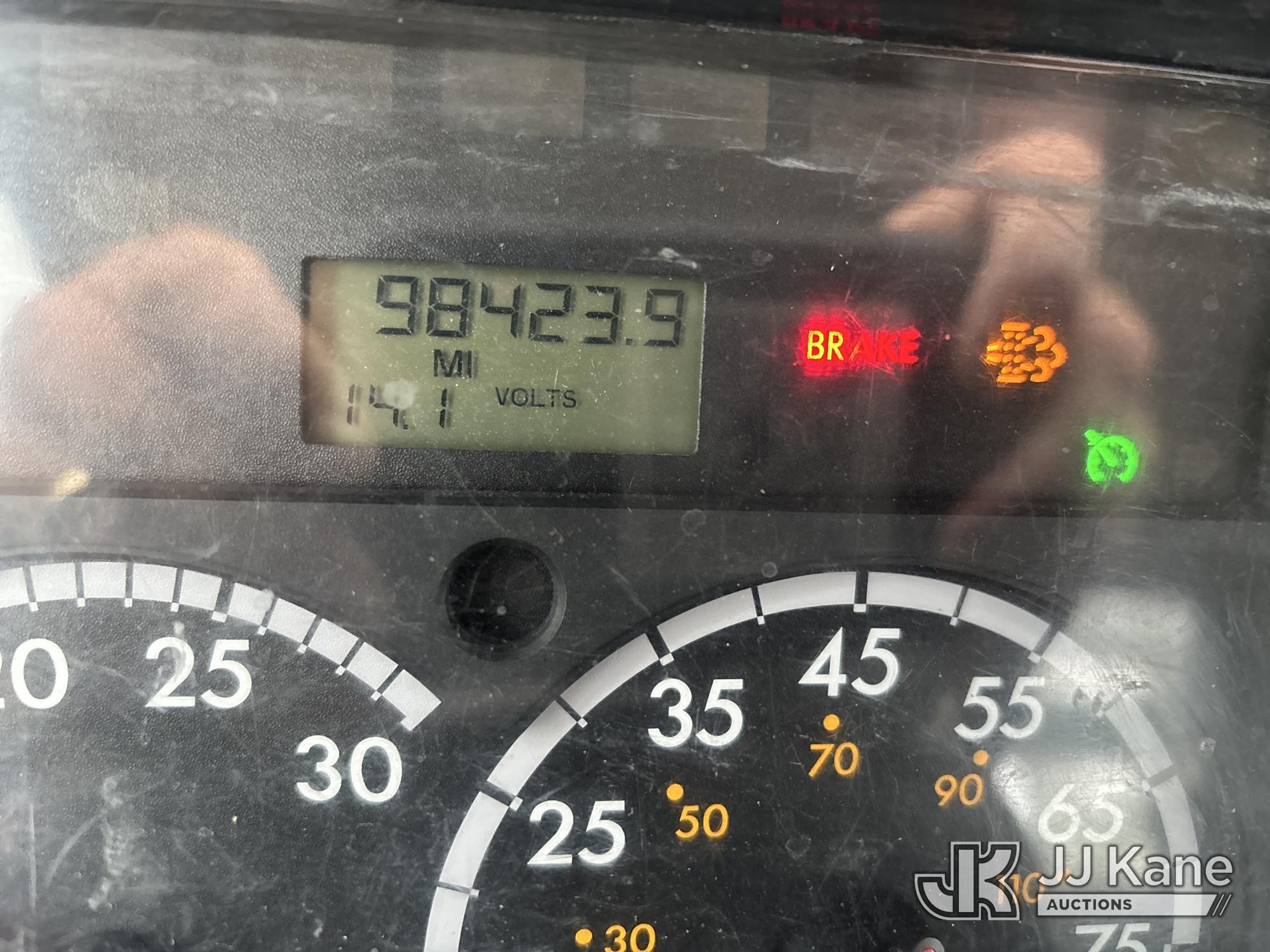2015 Freightliner M2 106