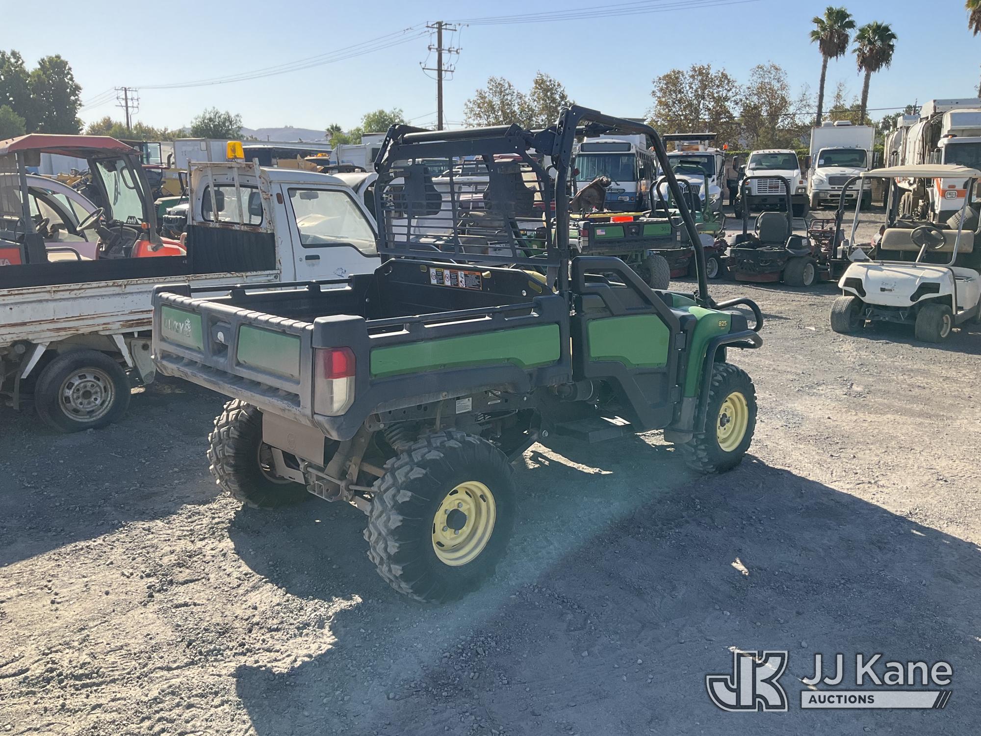 2016 John Deere GATOR XUV825