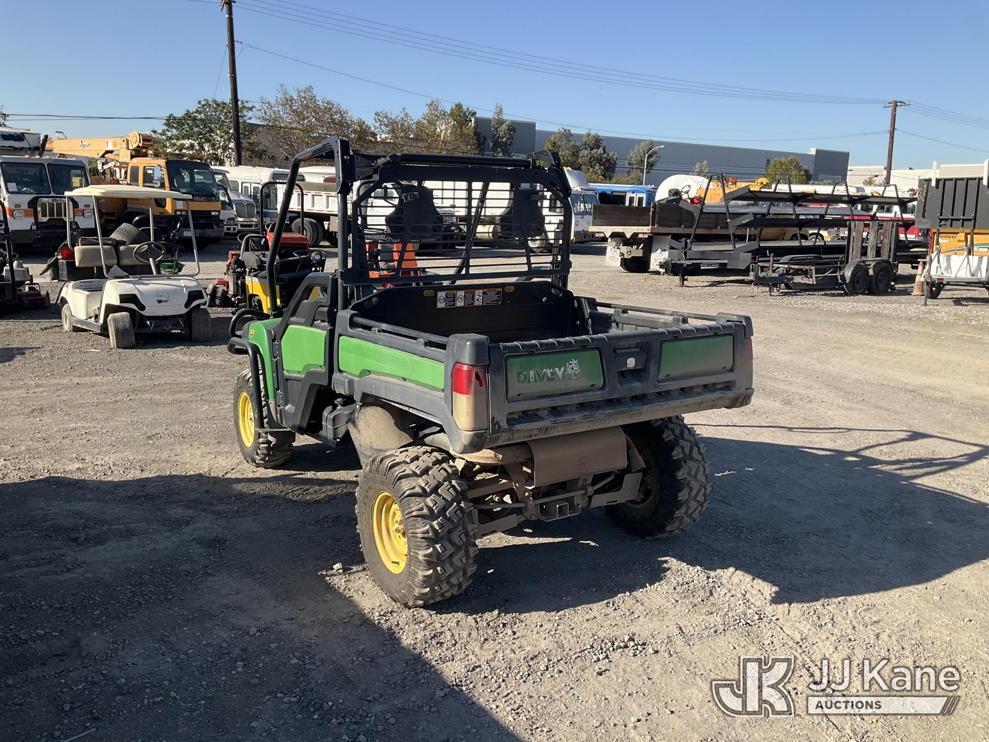 2016 John Deere GATOR XUV825