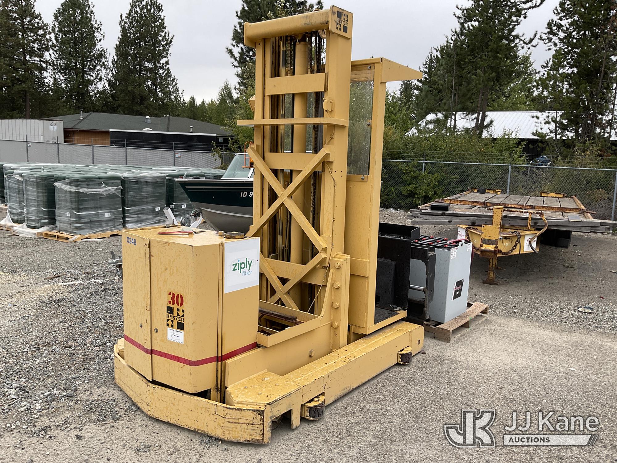 1991 Hyster R30CH RACK LOADER II