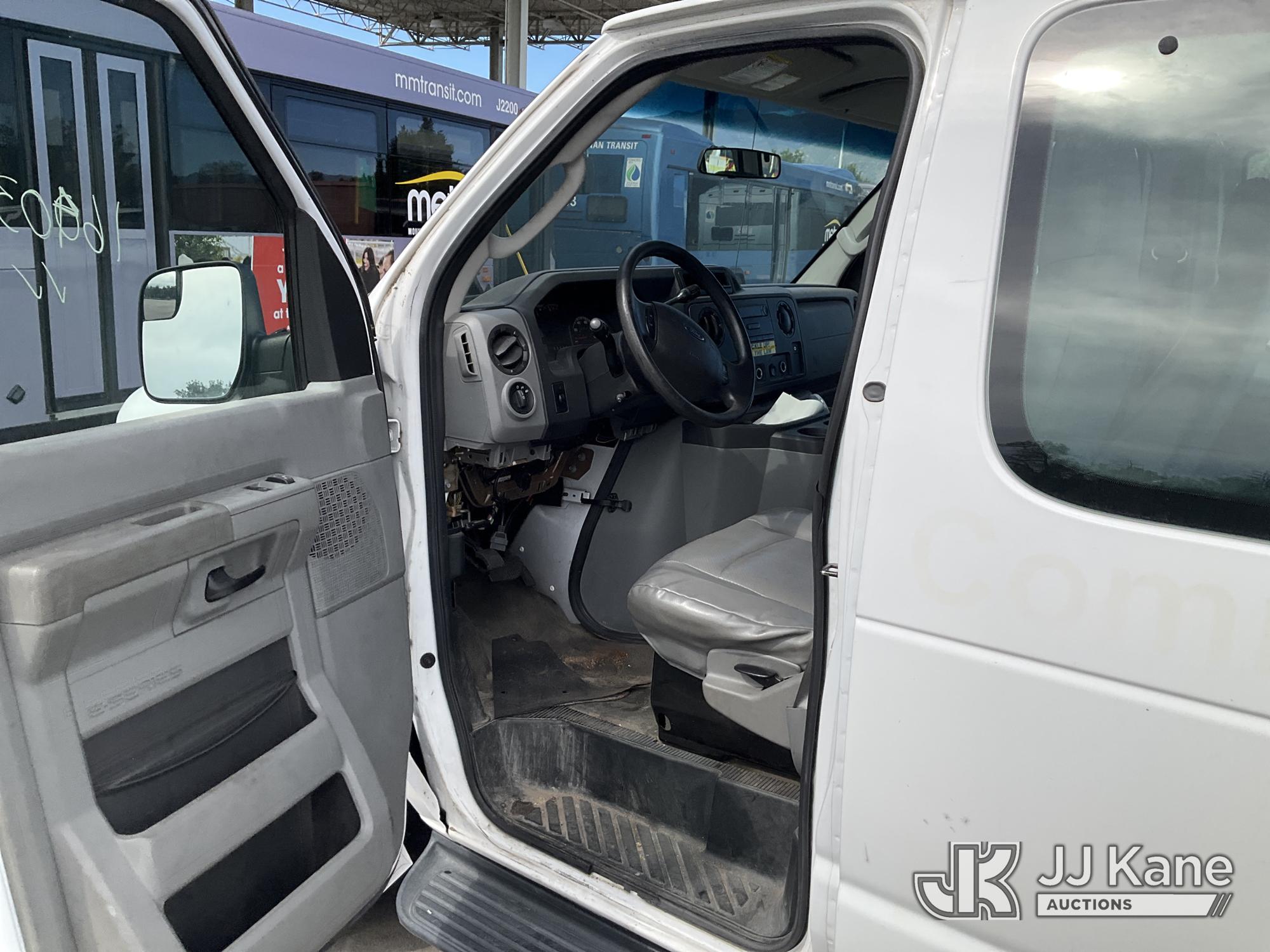 2012 Ford E350