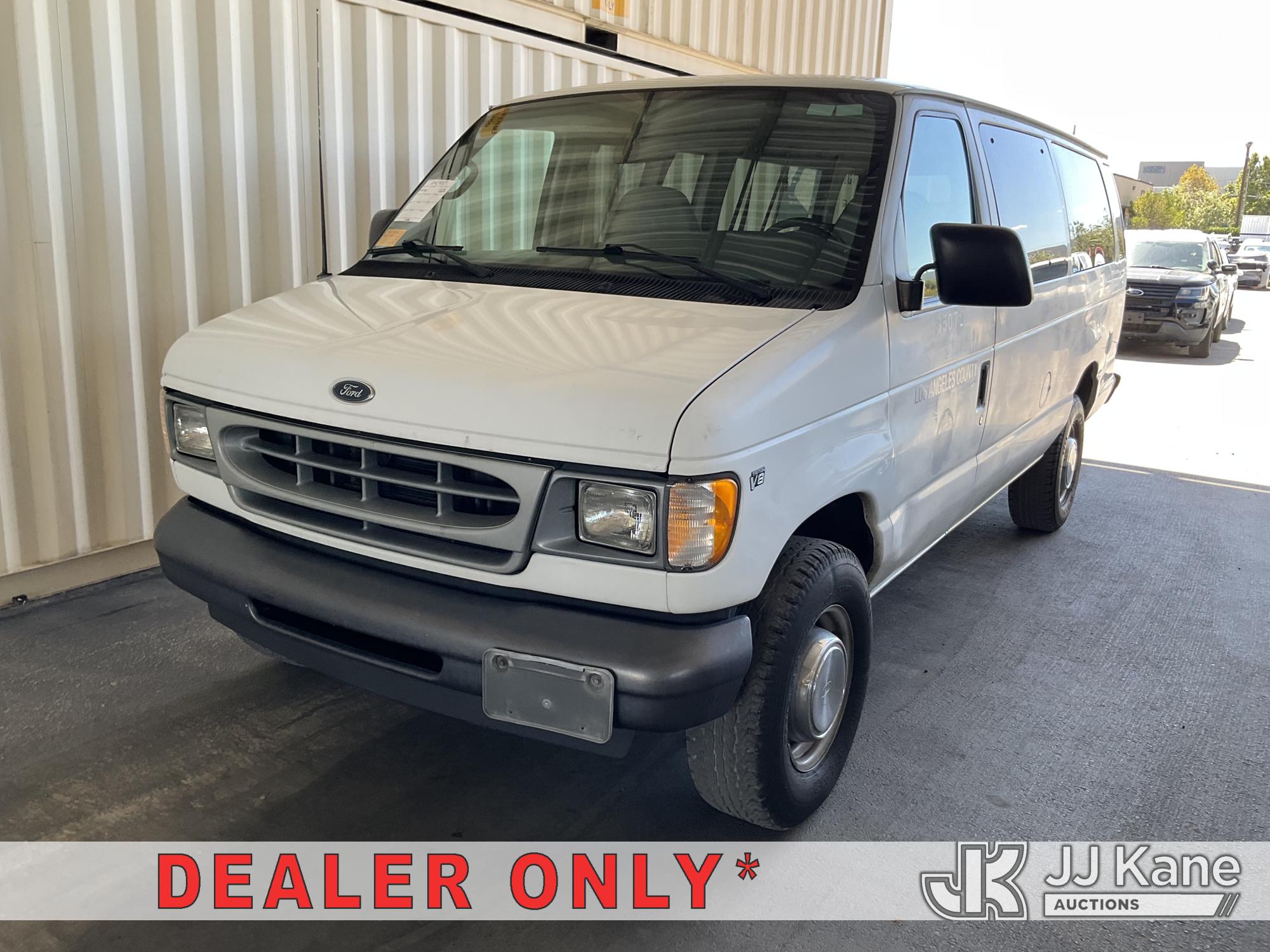 2002 Ford ECONOLINE E-350