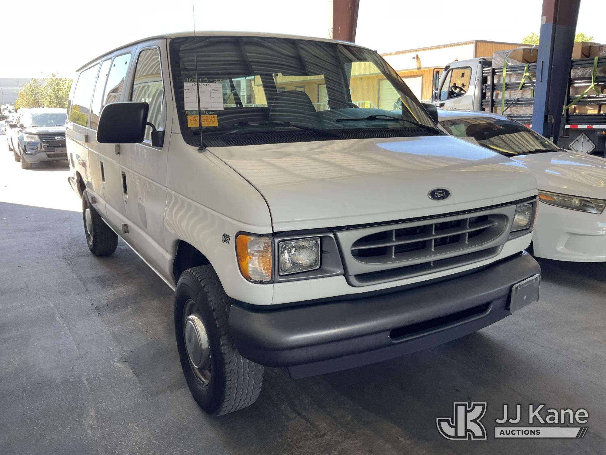 2002 Ford ECONOLINE E-350