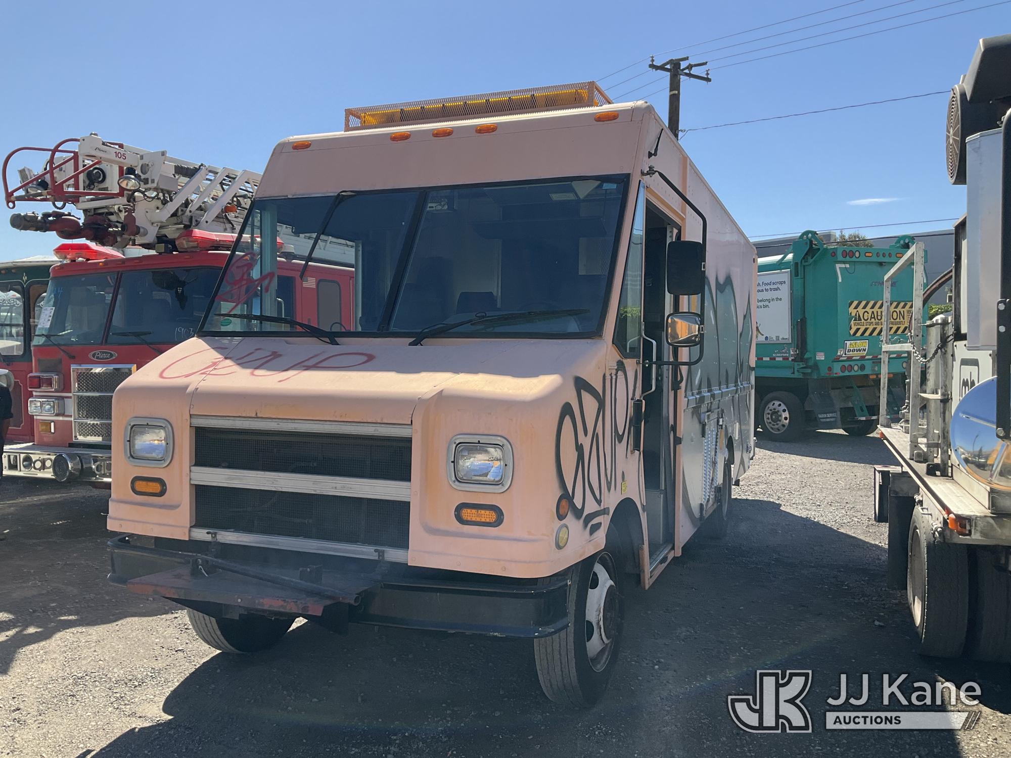 Photo of 2004 Workhorse P42