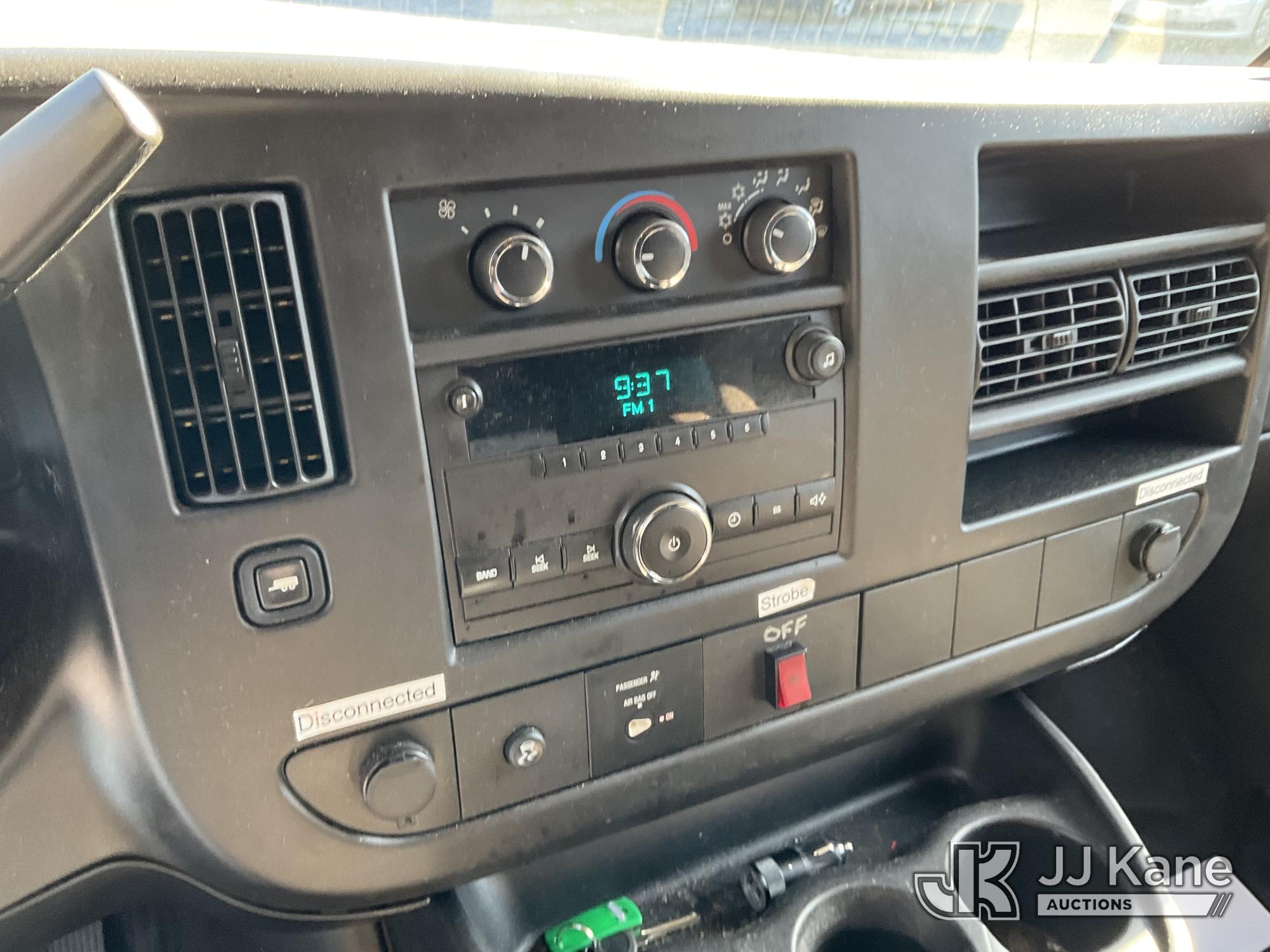 2011 Chevrolet Express G2500