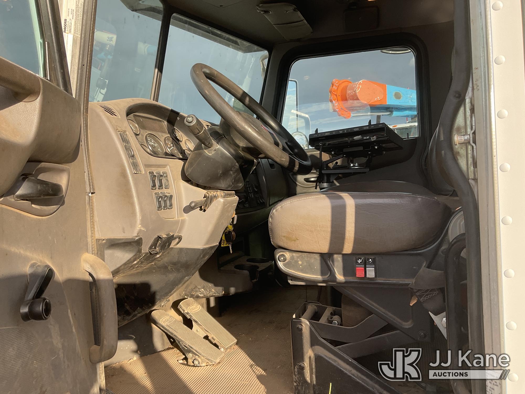 2013 Peterbilt 337