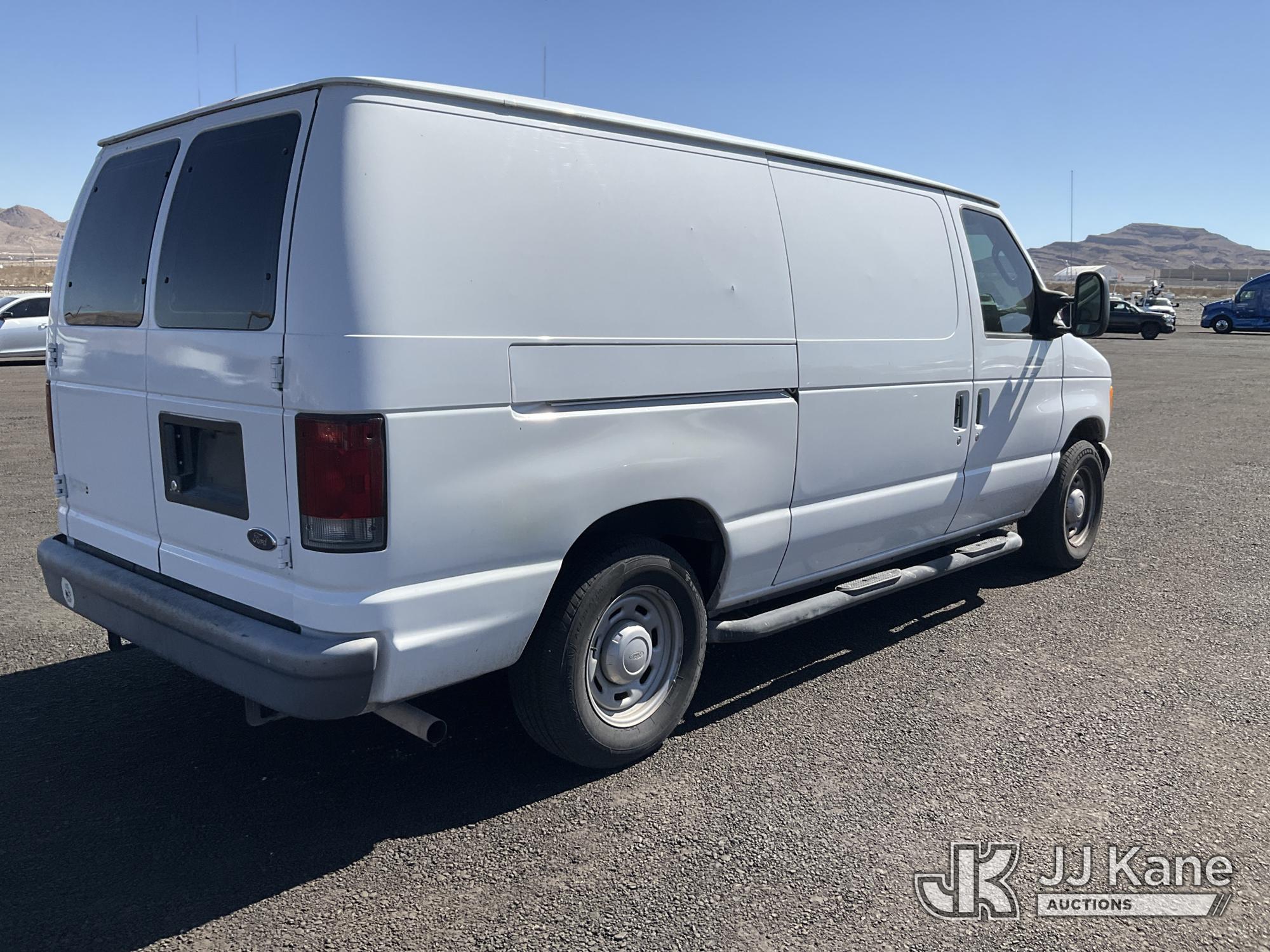 2004 Ford E150