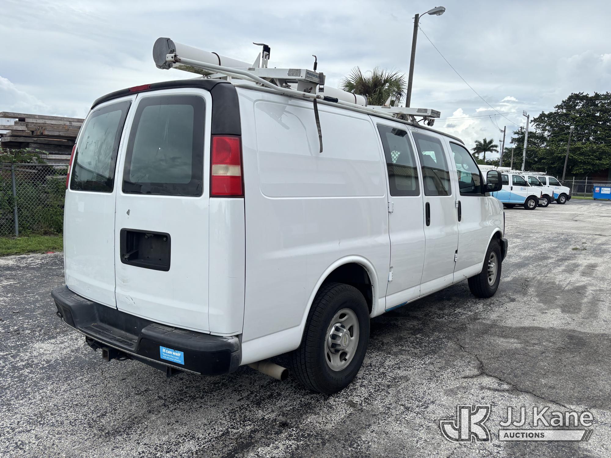 2013 Chevrolet EXPRESS G2500