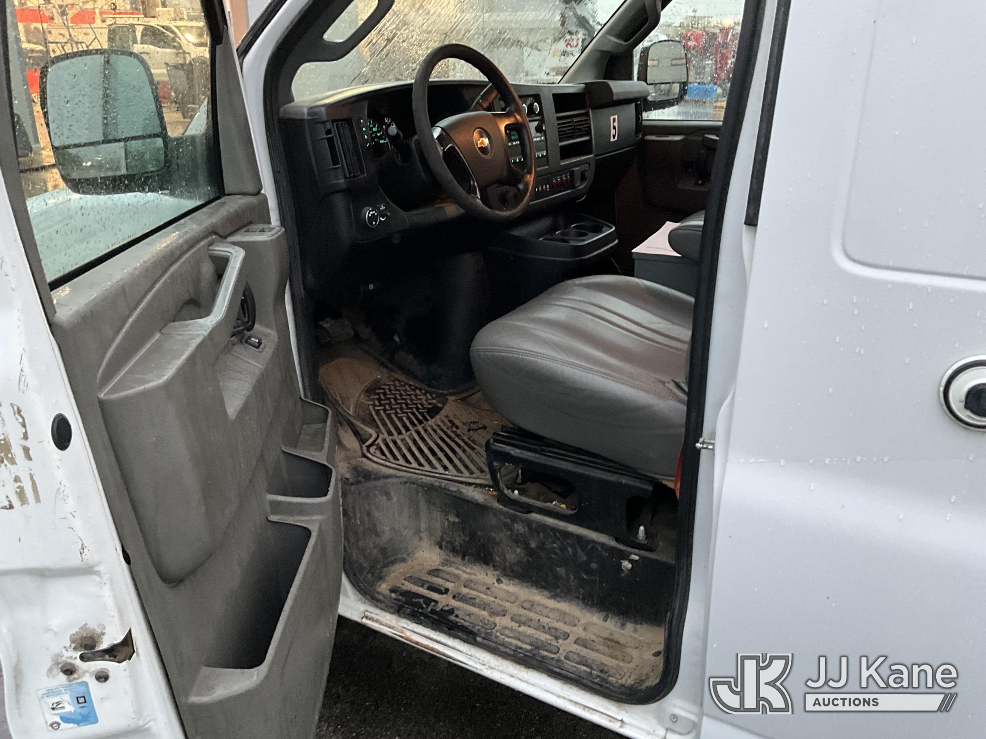2016 Chevrolet Express G2500