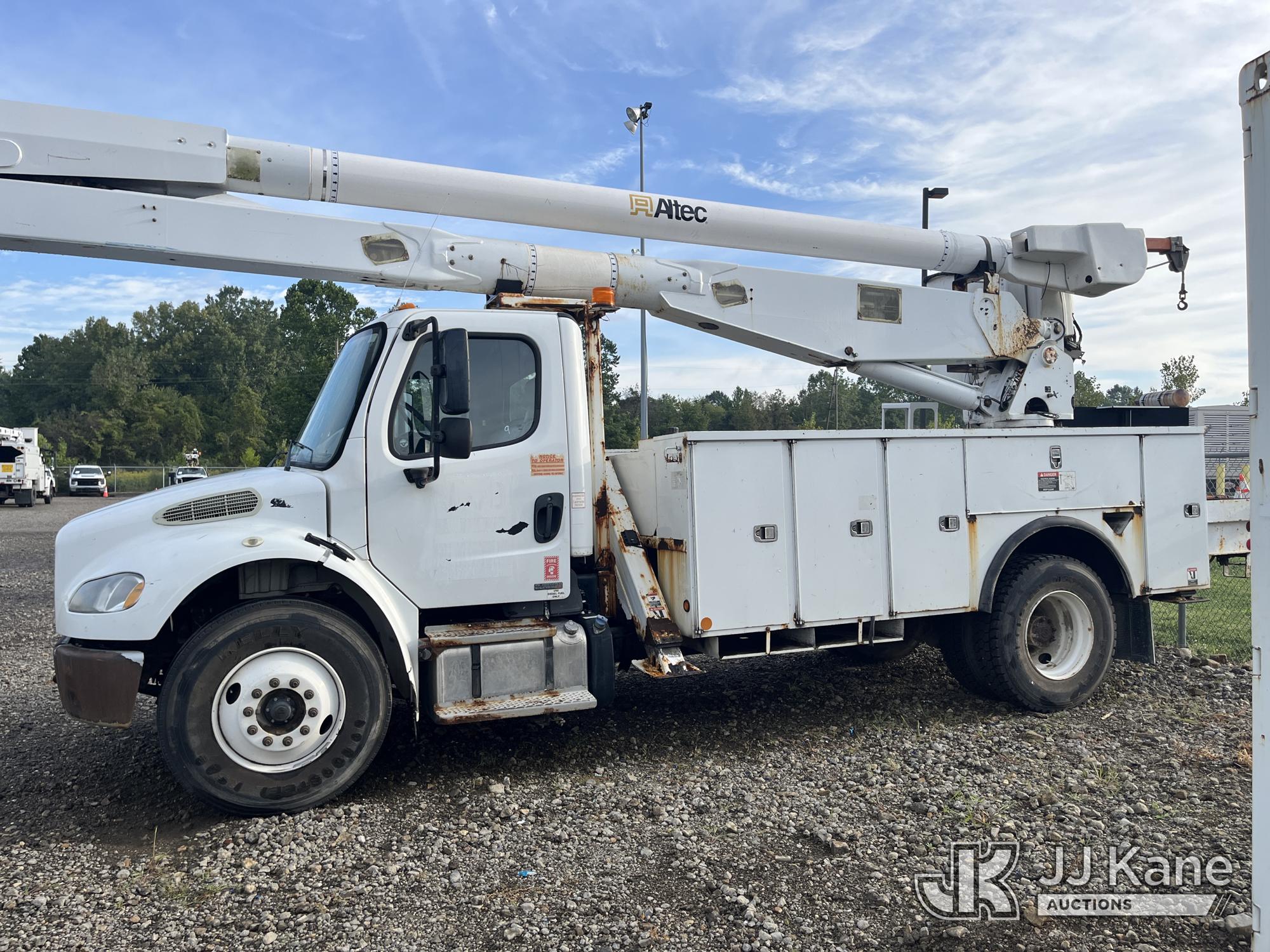 2012 Freightliner M2 106