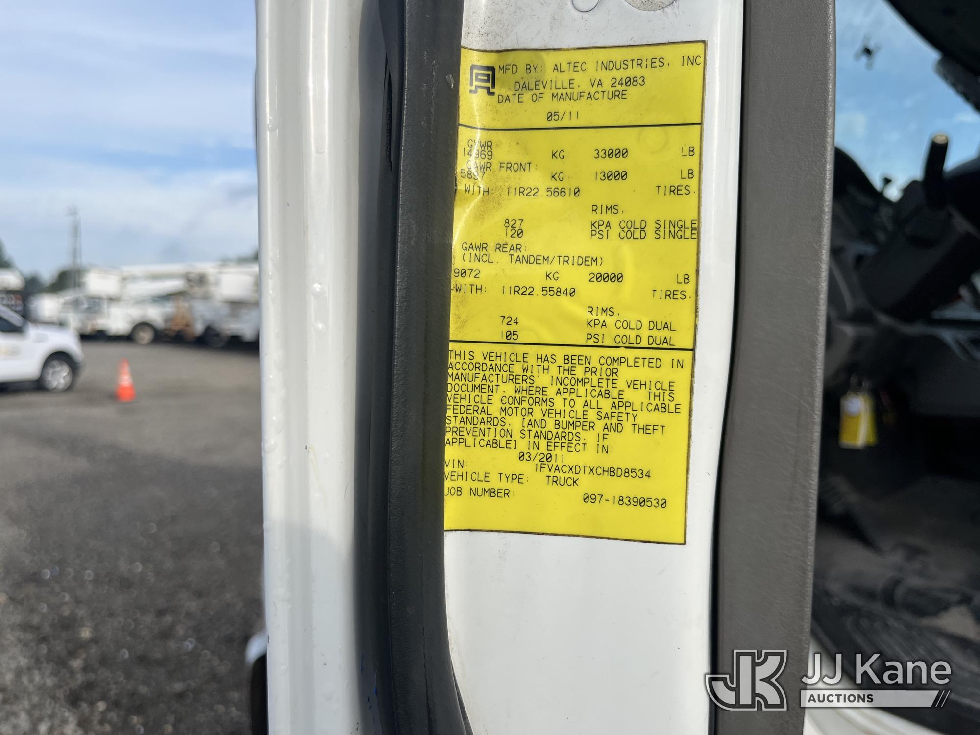2012 Freightliner M2 106