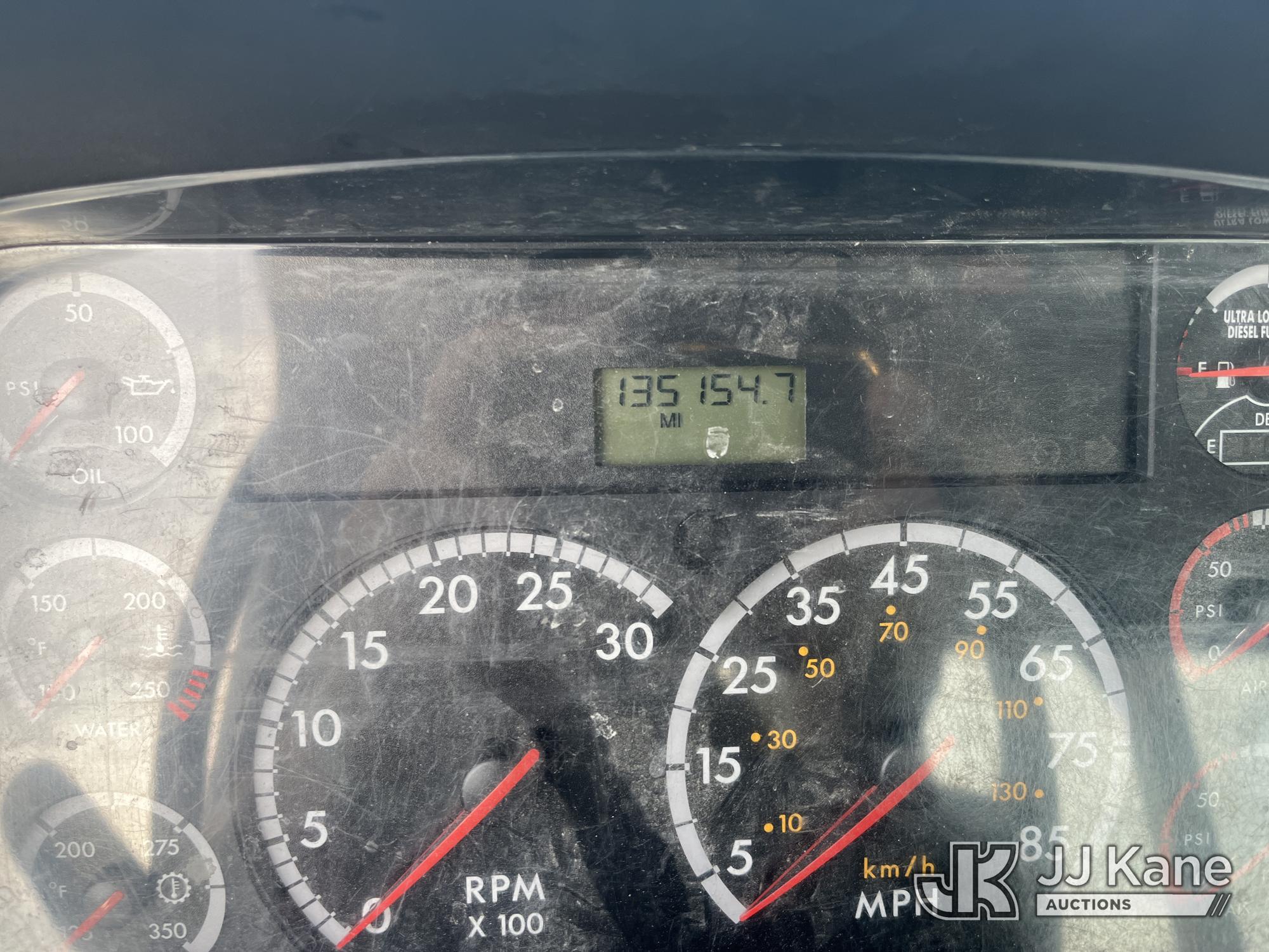 2012 Freightliner M2 106