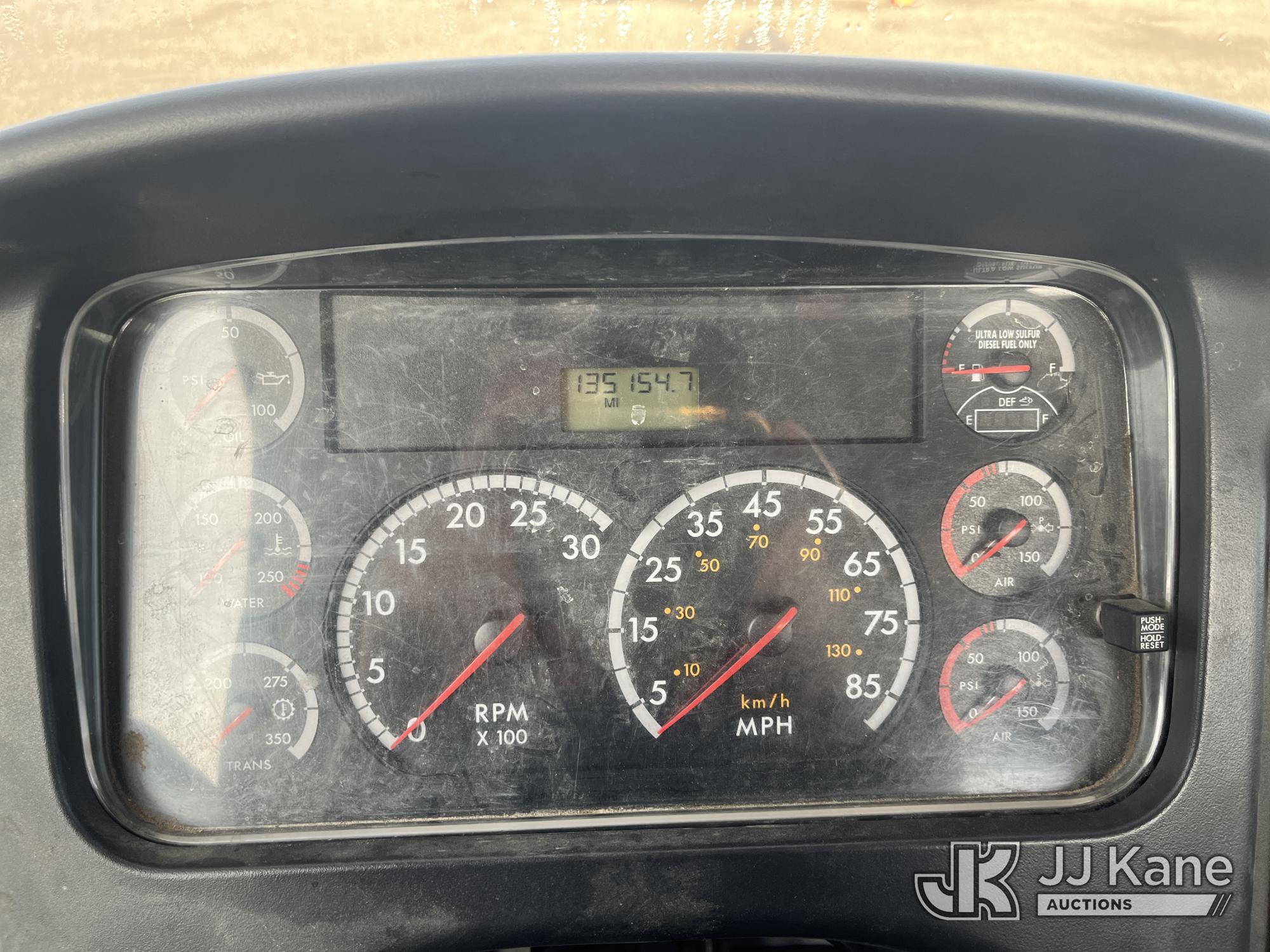 2012 Freightliner M2 106