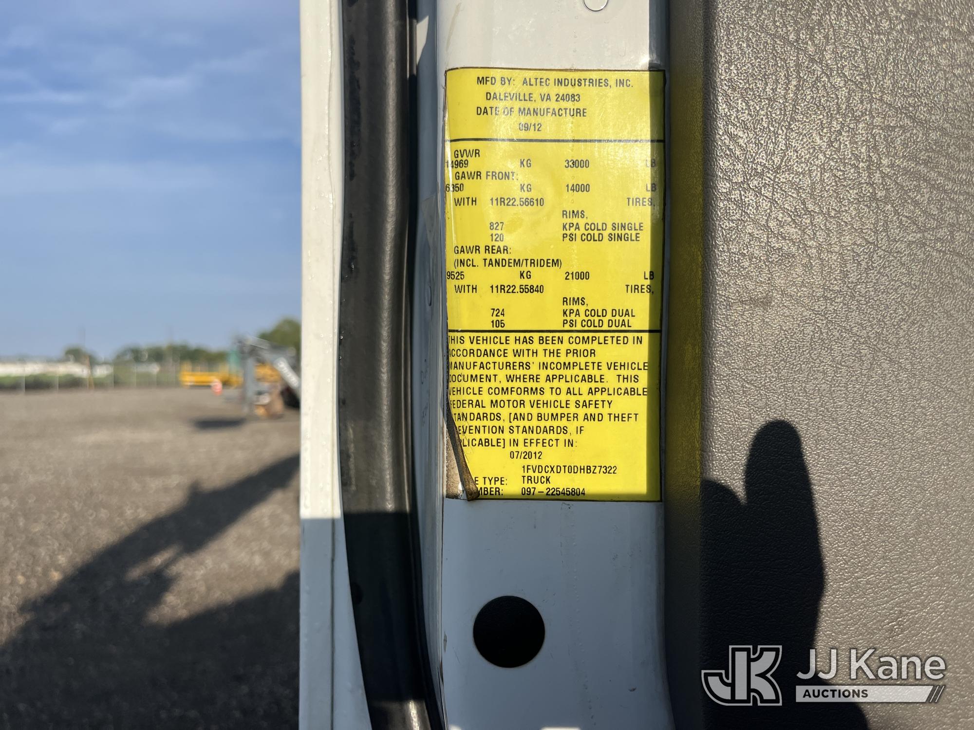 2013 Freightliner M2 106