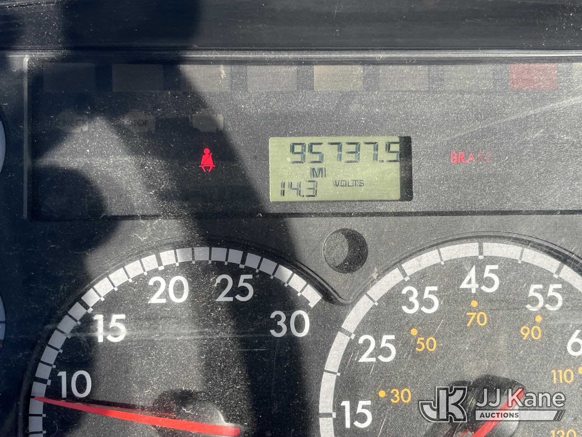 2013 Freightliner M2 106
